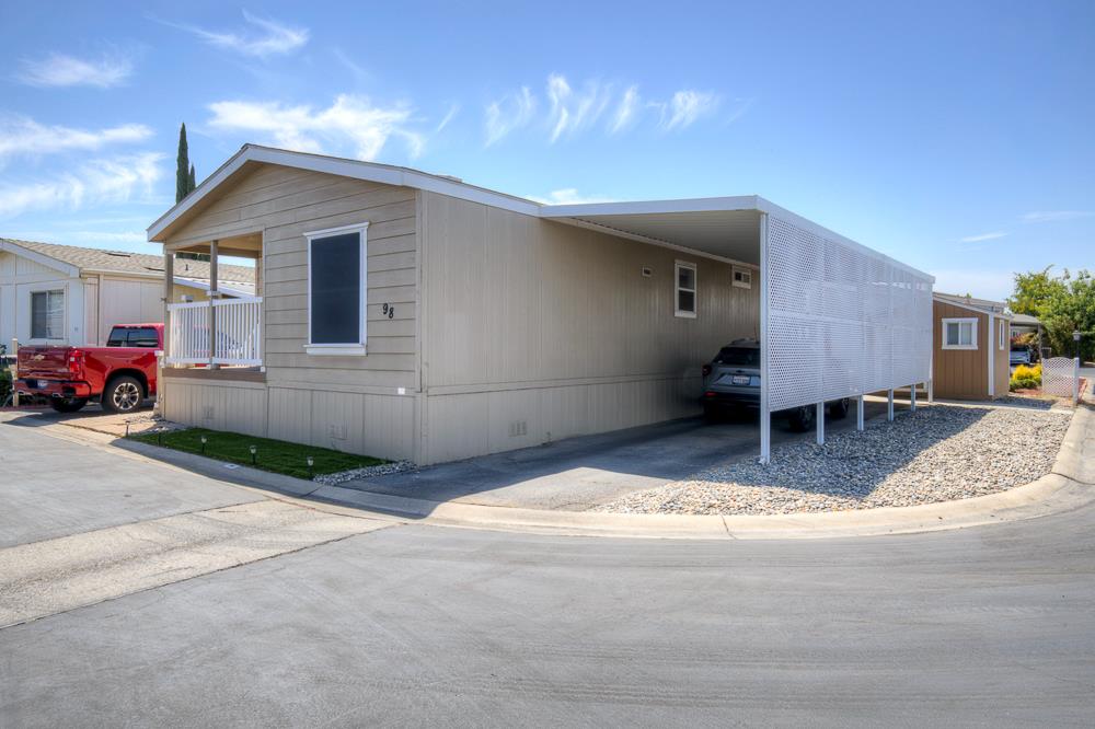 336 E Alluvial Ave #98, Fresno, CA 93720