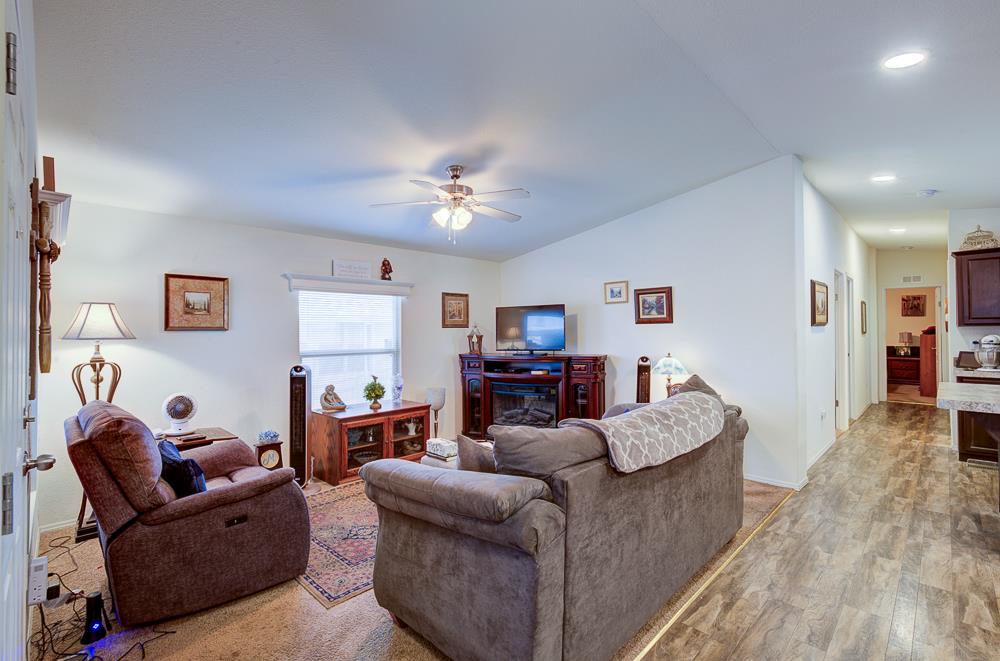 336 E Alluvial Ave #98, Fresno, CA 93720