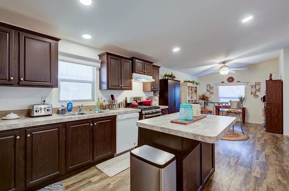 336 E Alluvial Ave #98, Fresno, CA 93720