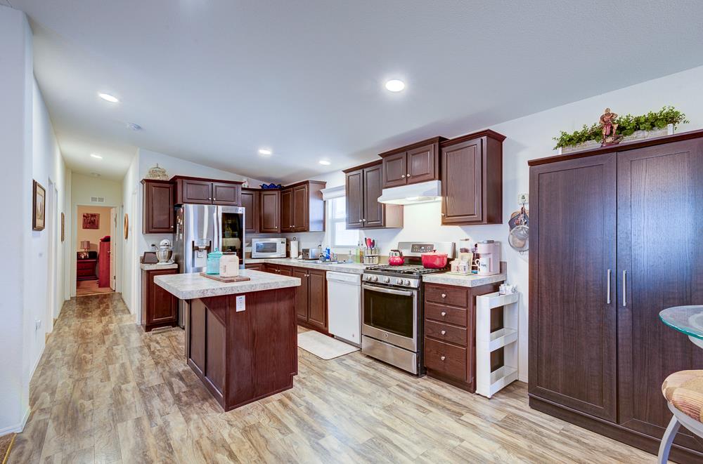 336 E Alluvial Ave #98, Fresno, CA 93720