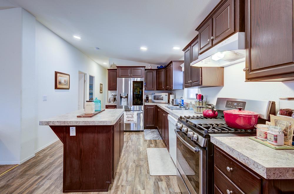 336 E Alluvial Ave #98, Fresno, CA 93720