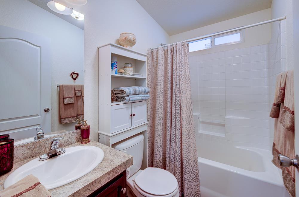 336 E Alluvial Ave #98, Fresno, CA 93720