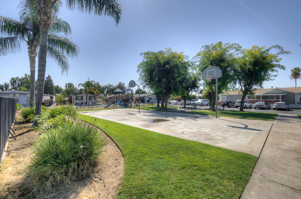 336 E Alluvial Ave #98, Fresno, CA 93720