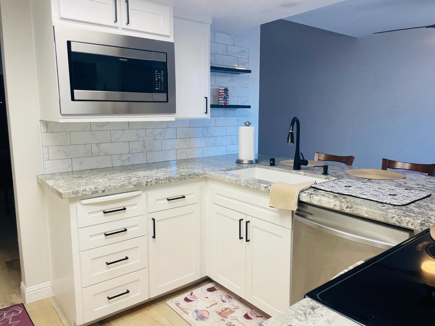 1472 Mayflower Way, Clovis, CA 93612