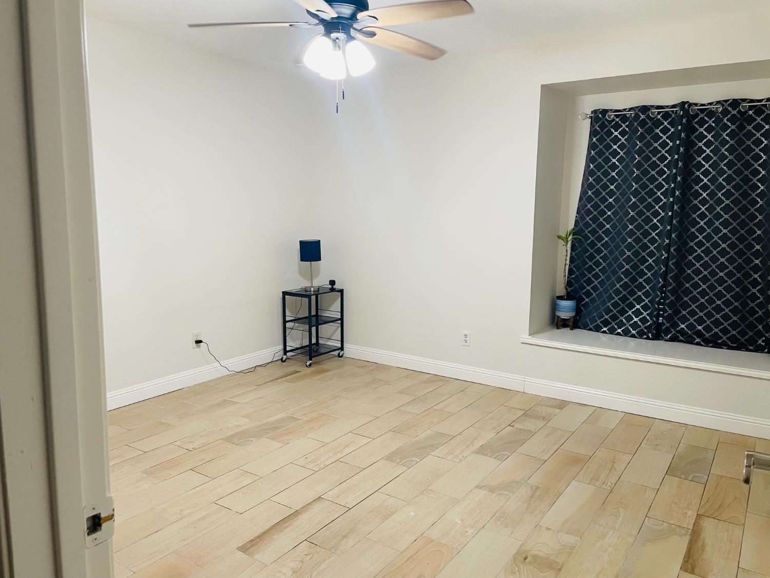 1472 Mayflower Way, Clovis, CA 93612