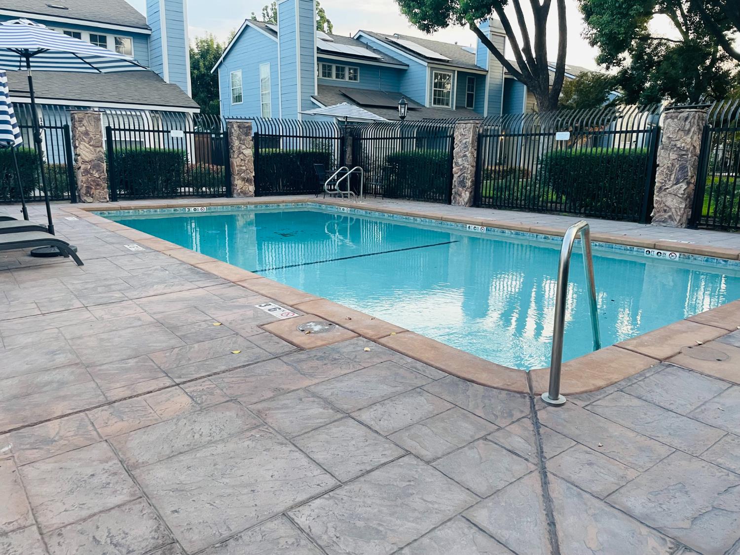 1472 Mayflower Way, Clovis, CA 93612