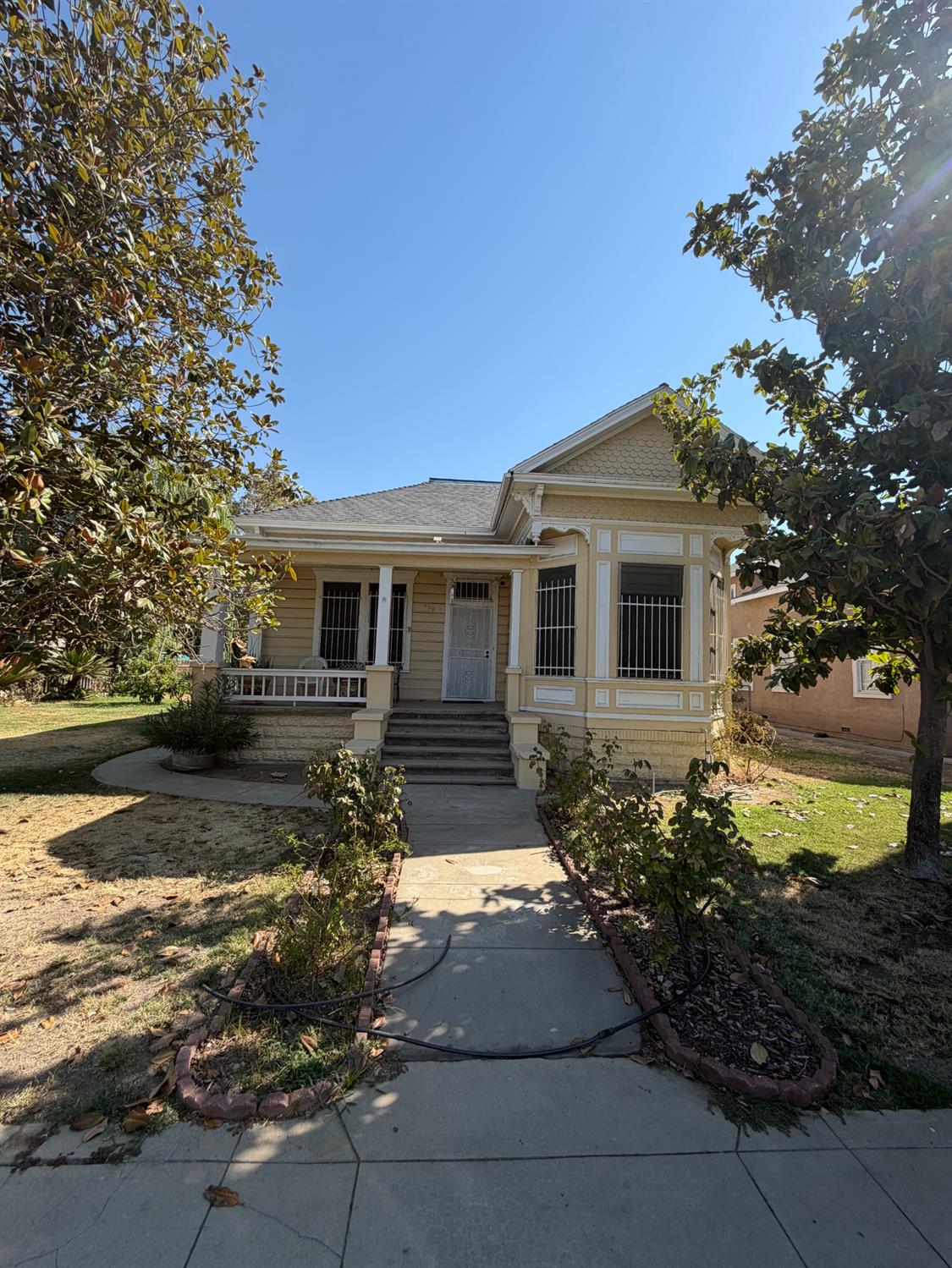 409 N D St, Madera, CA 93638