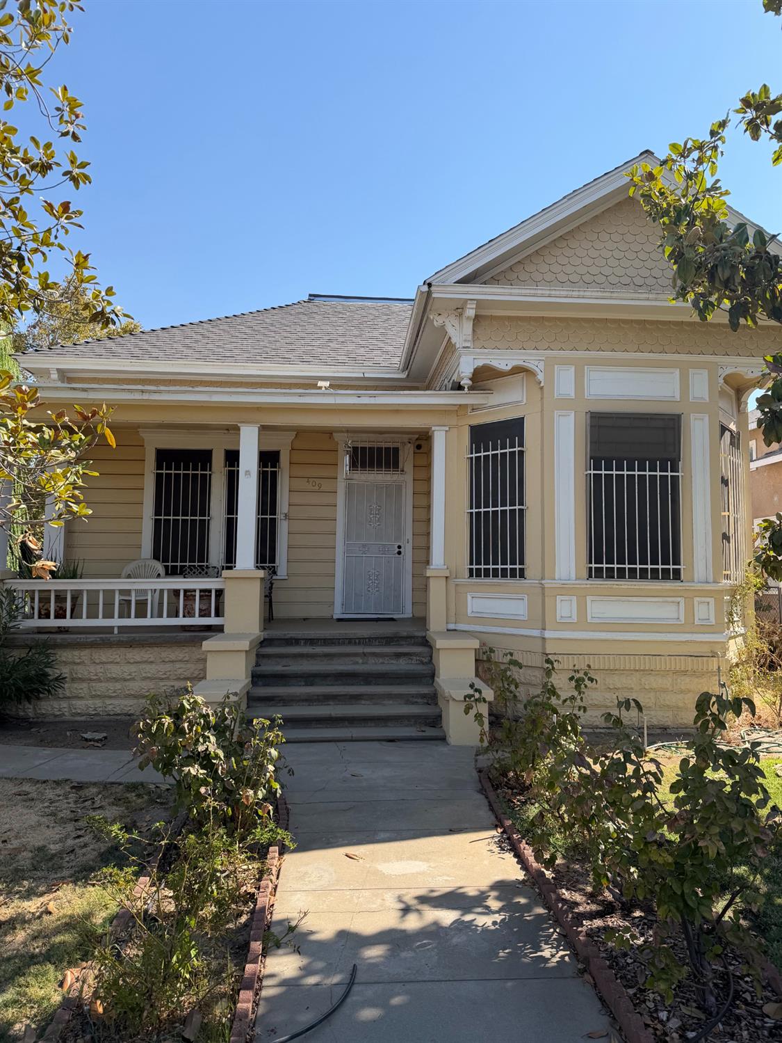409 N D St, Madera, CA 93638