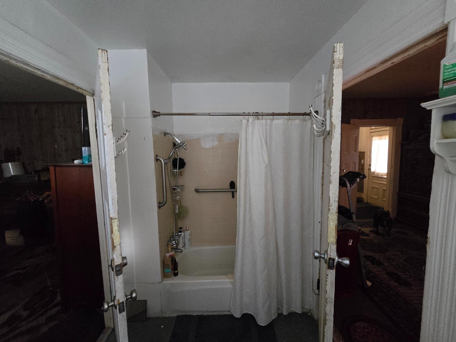409 N D St, Madera, CA 93638