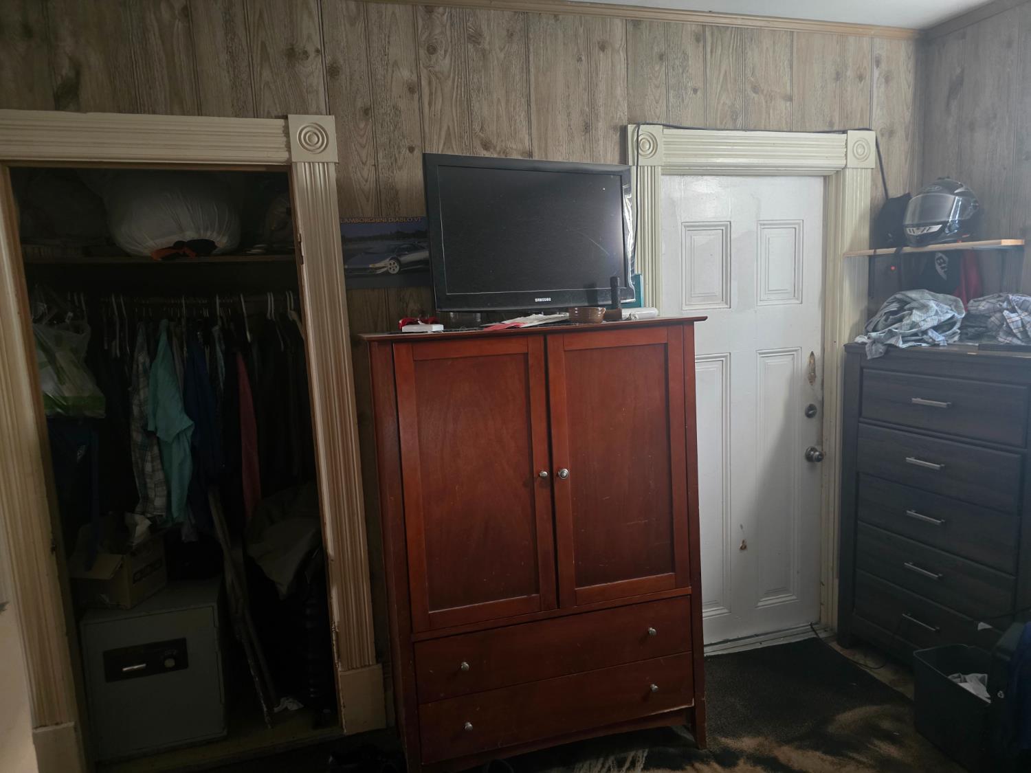 409 N D St, Madera, CA 93638