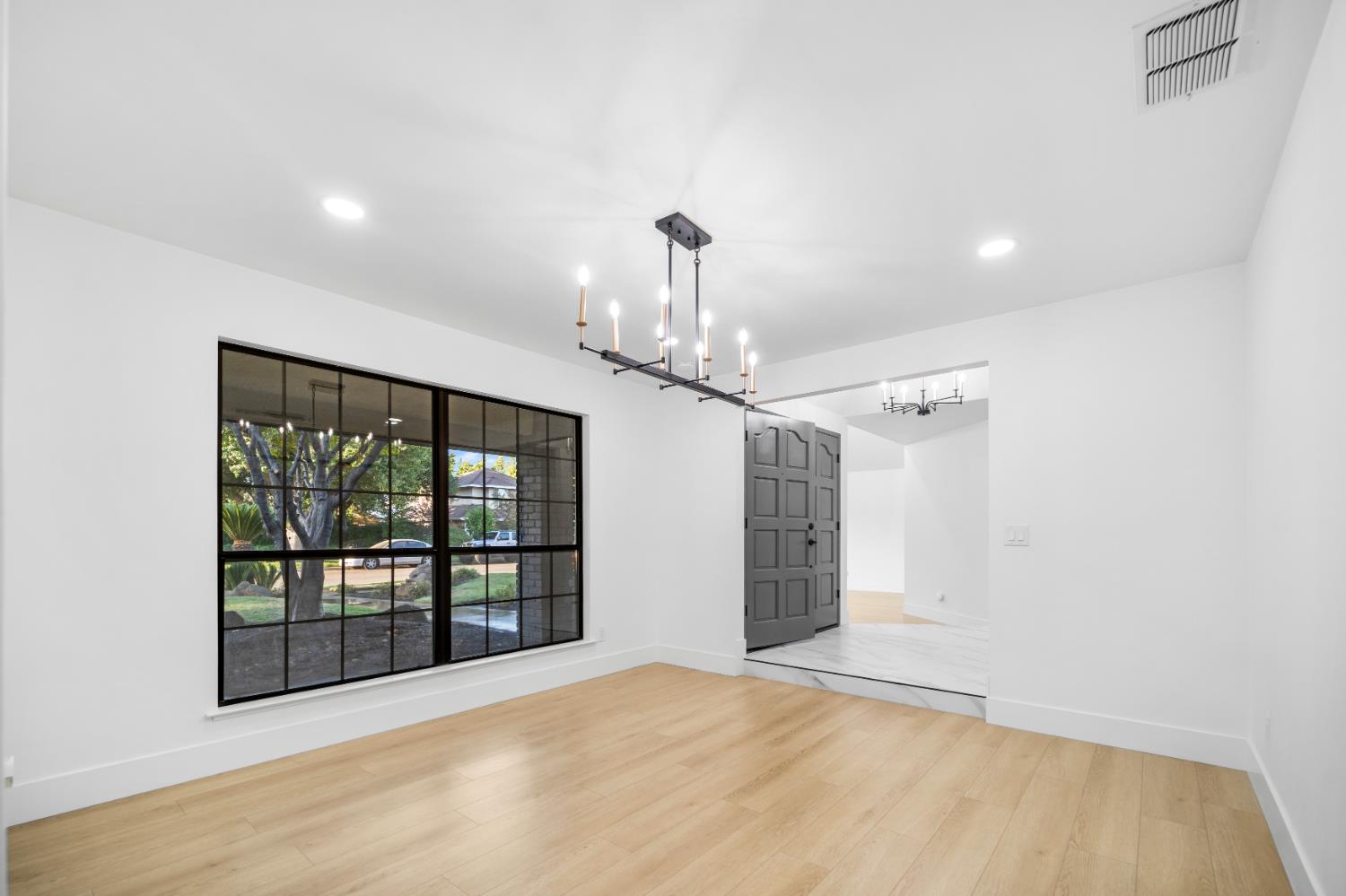 167 W Quincy Ave, Fresno, CA 93711