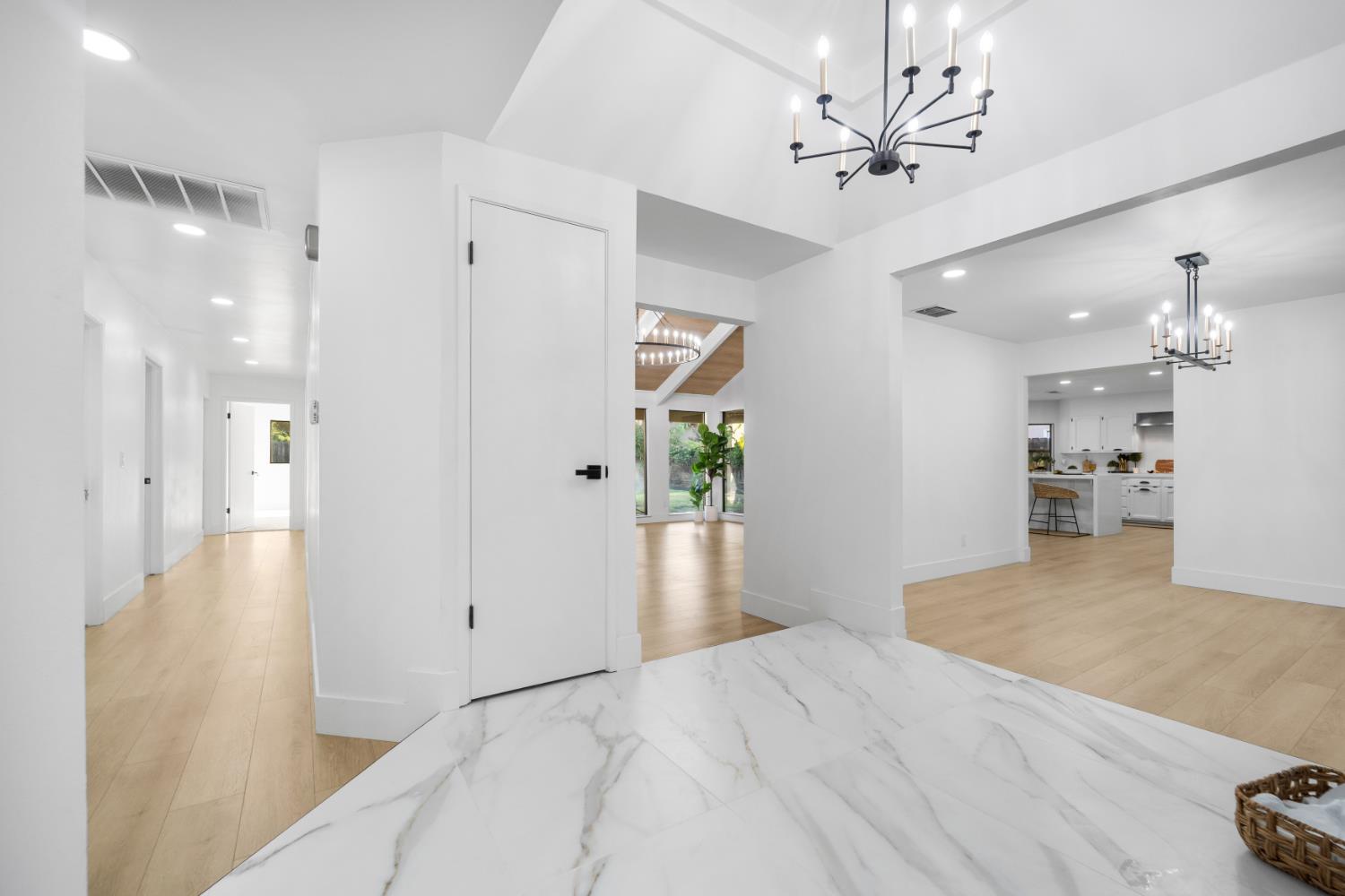 167 W Quincy Ave, Fresno, CA 93711