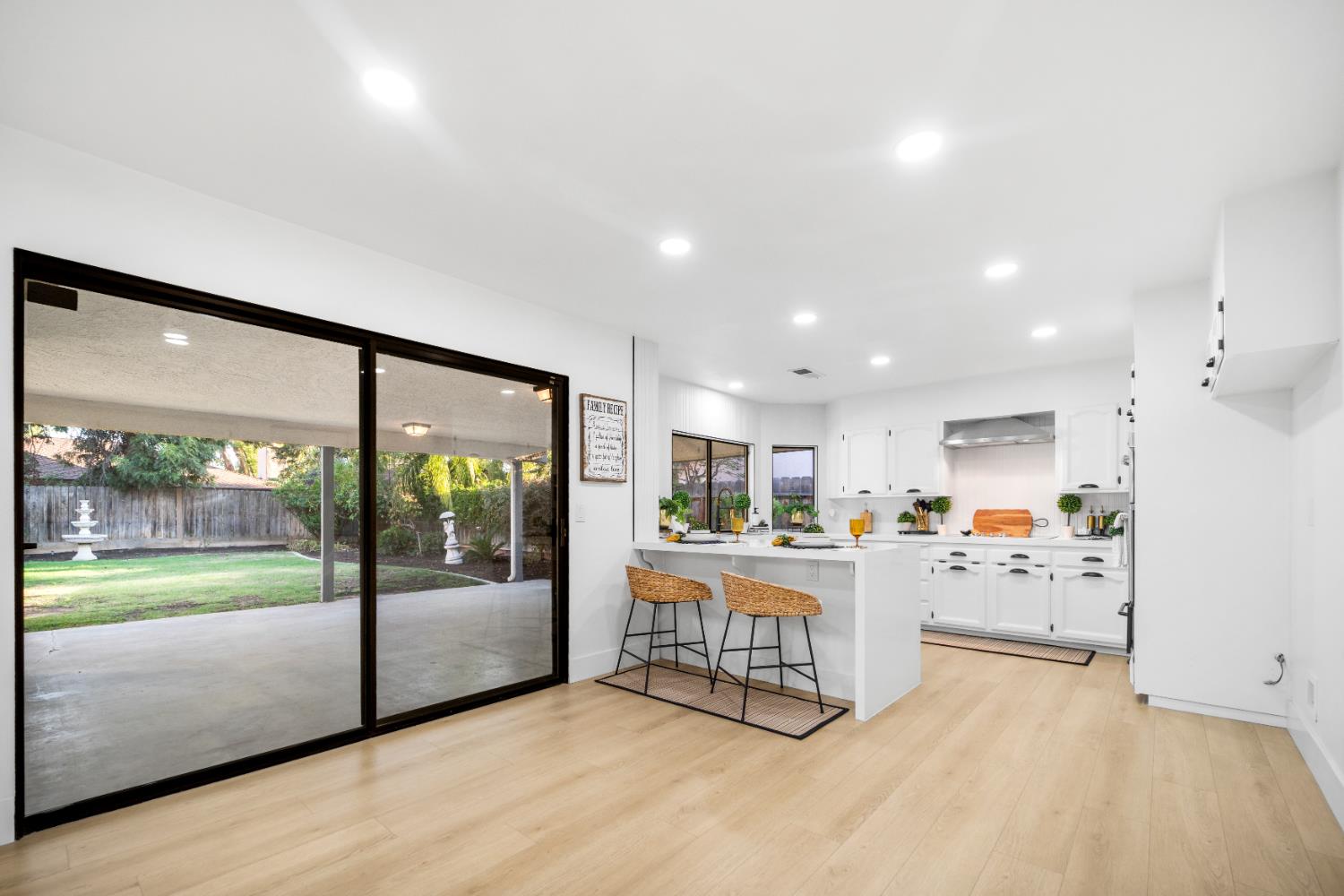 167 W Quincy Ave, Fresno, CA 93711