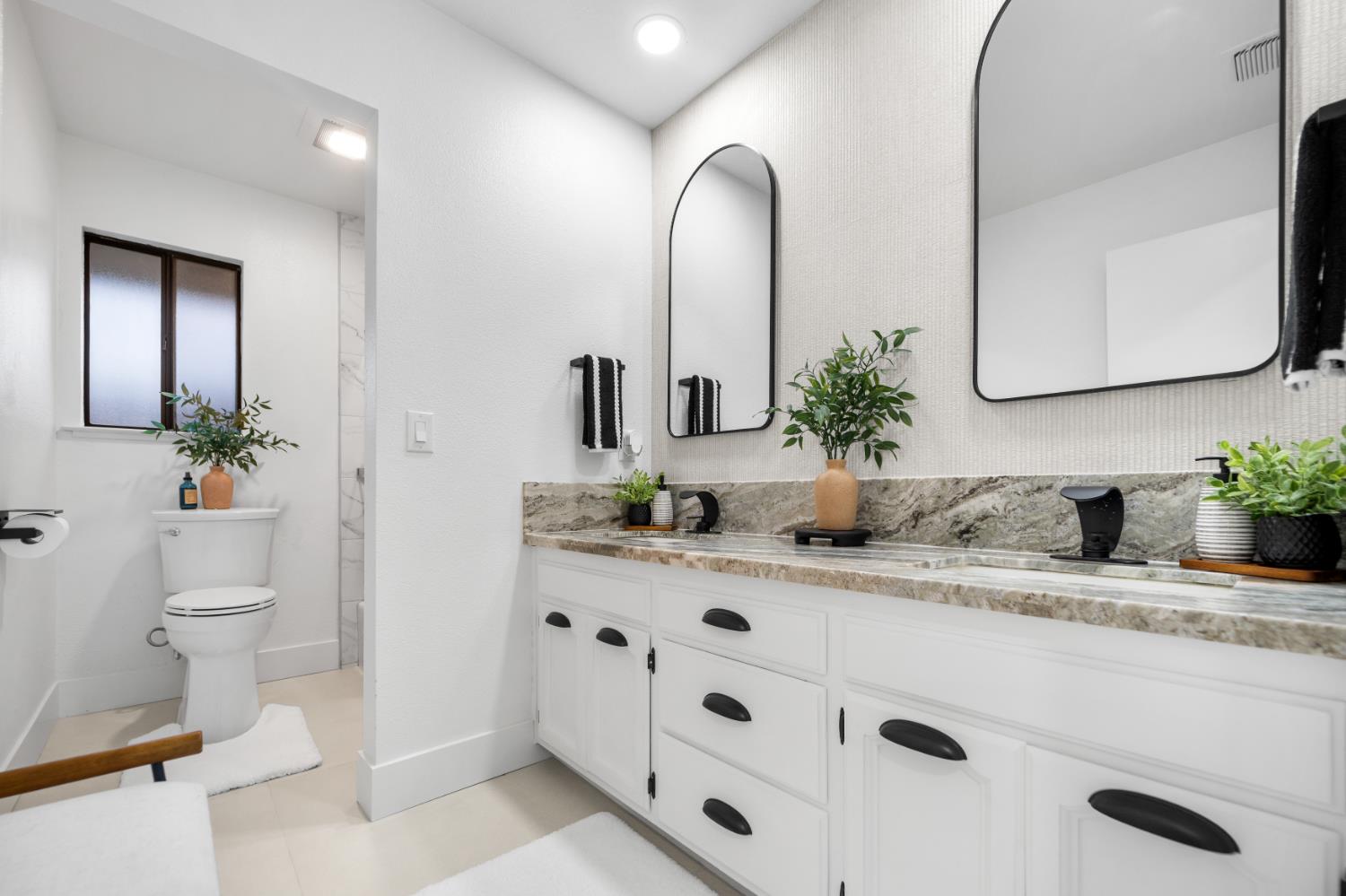 167 W Quincy Ave, Fresno, CA 93711