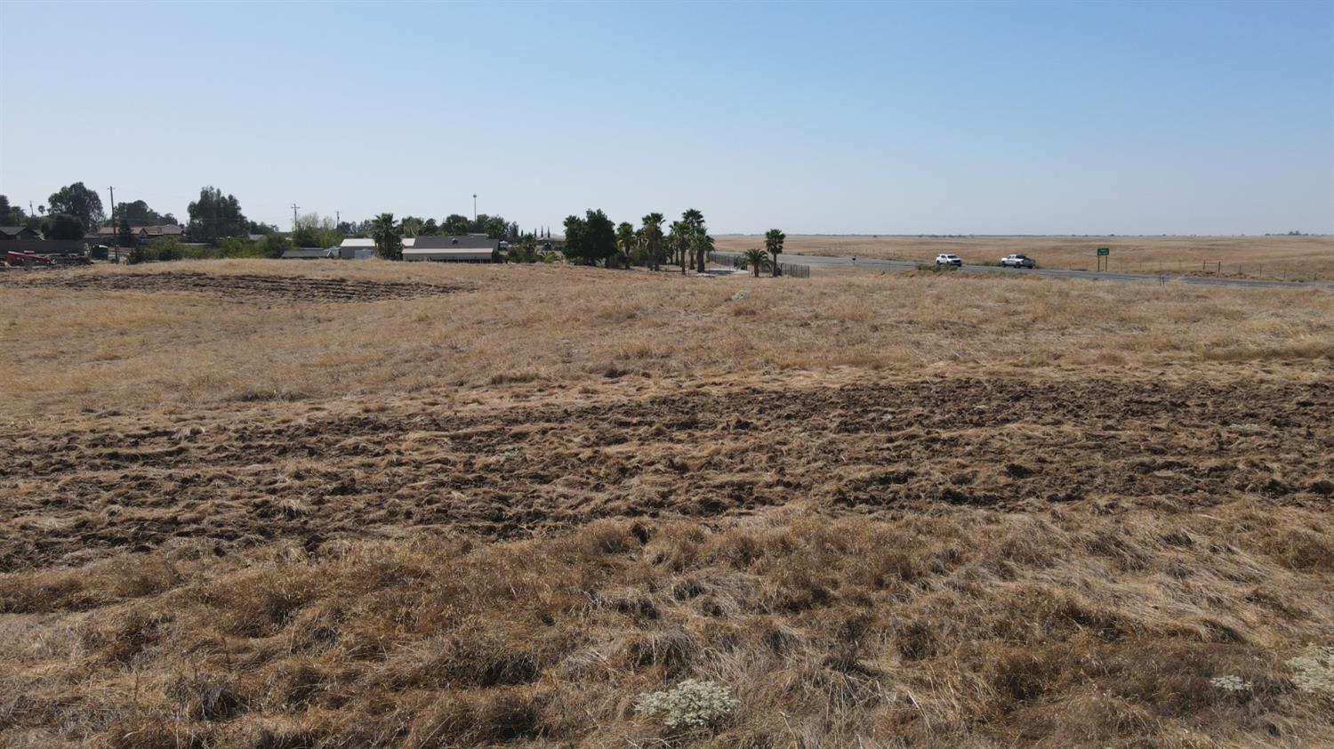 1 Hwy 145, Madera, CA 93636