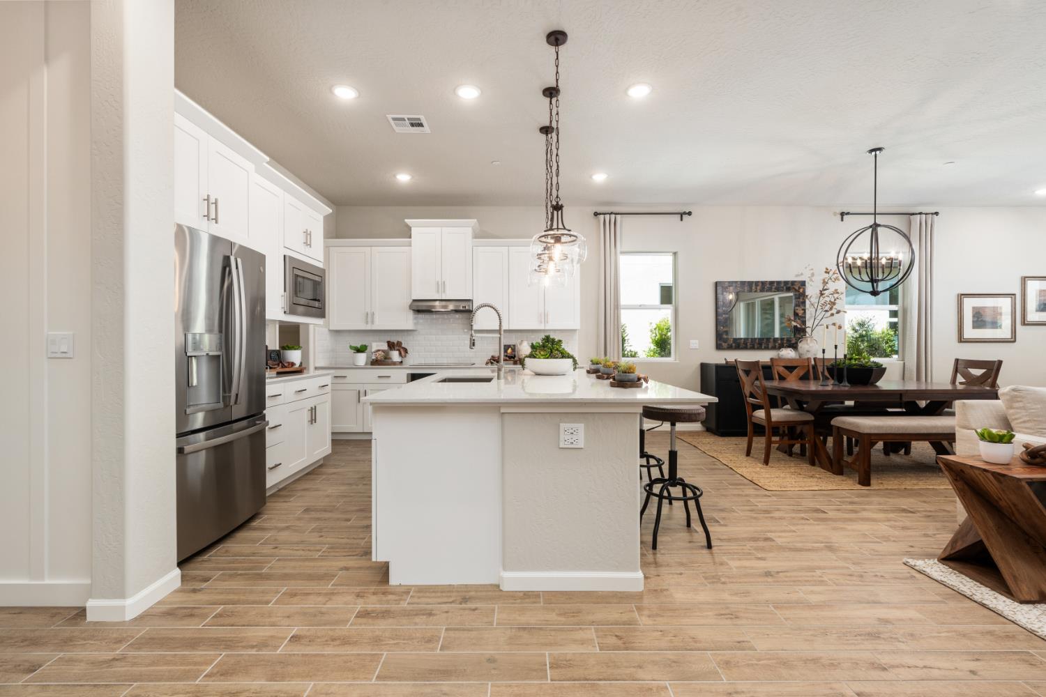739 Solar Ln, Clovis, CA 93619