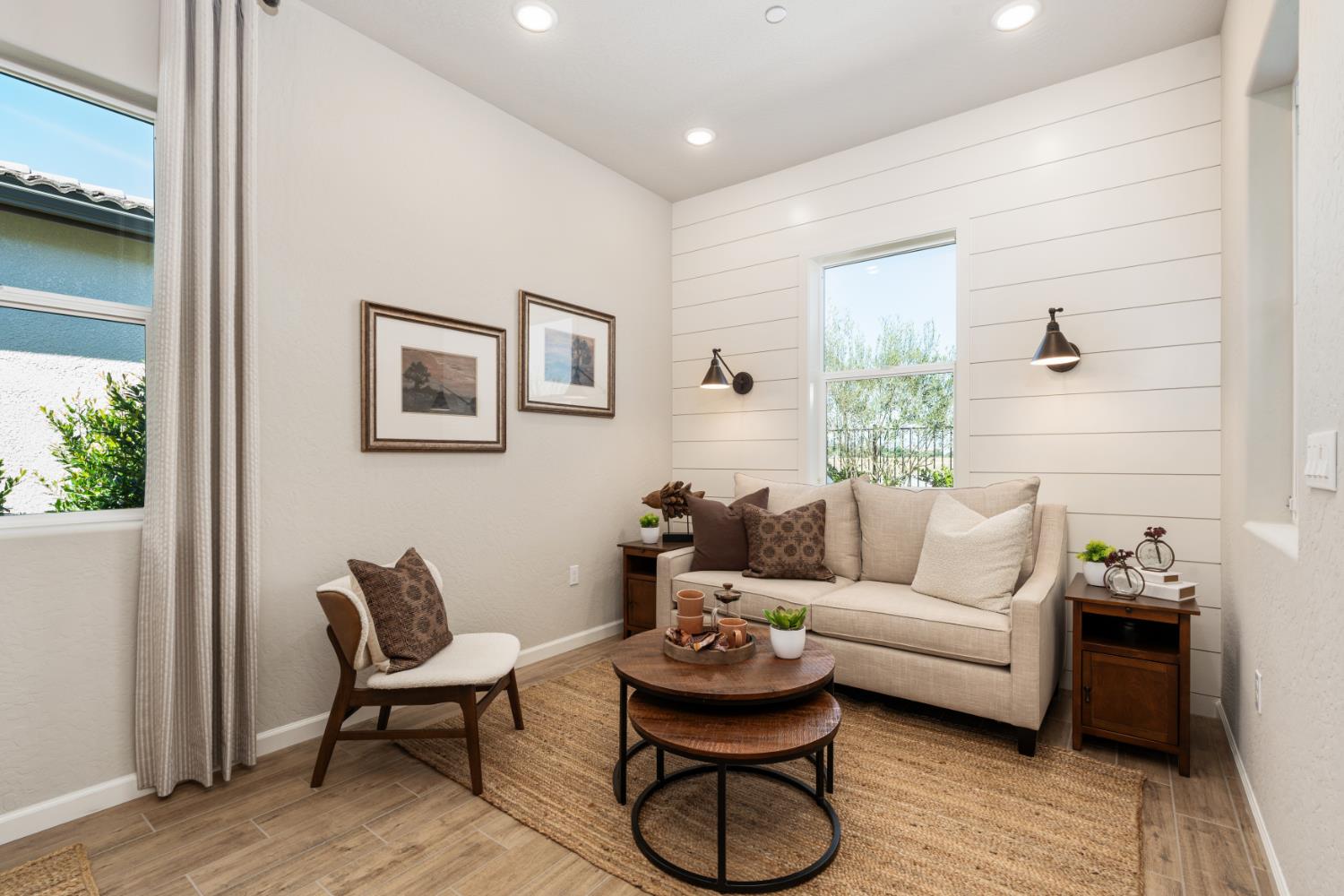 739 Solar Ln, Clovis, CA 93619