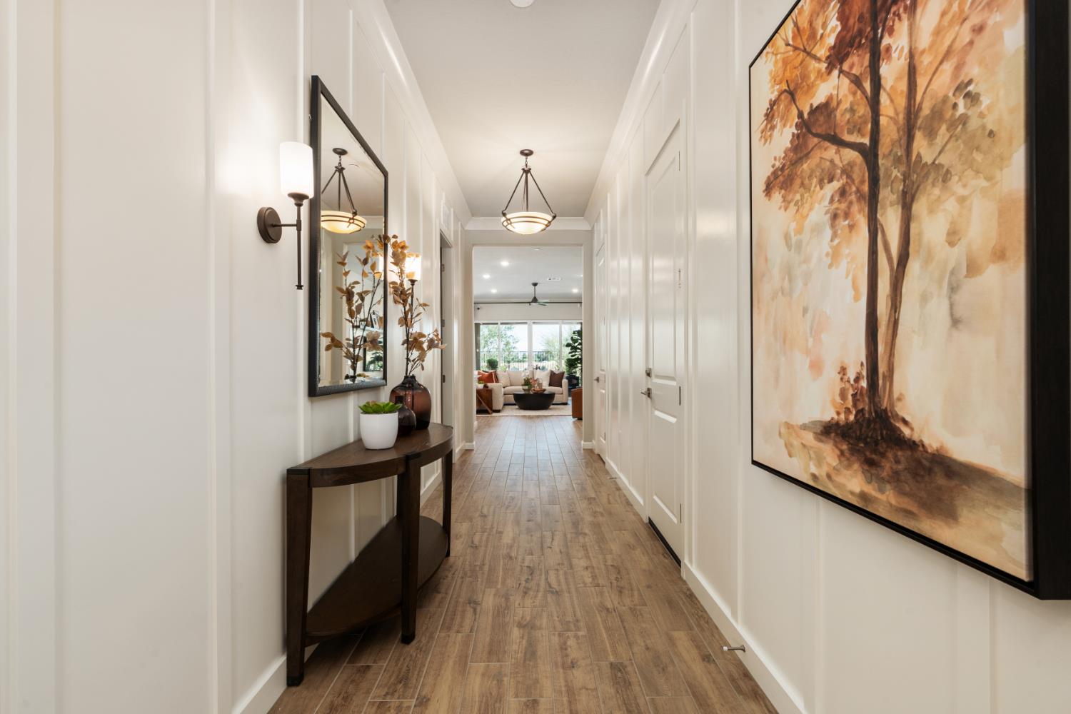 675 Solar Ln, Clovis, CA 93619
