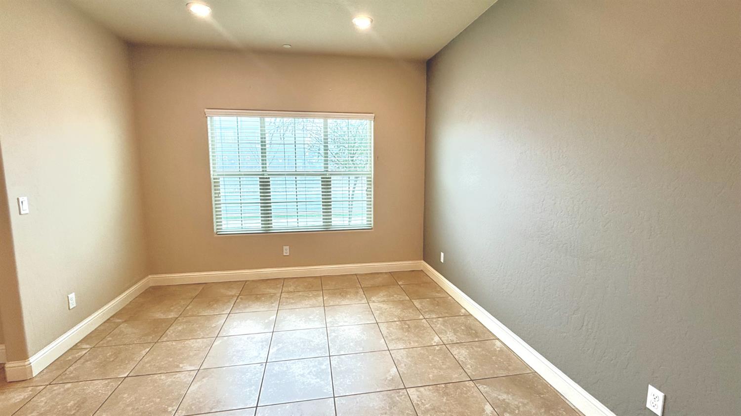 2315 N Elm, Visalia, CA 93291