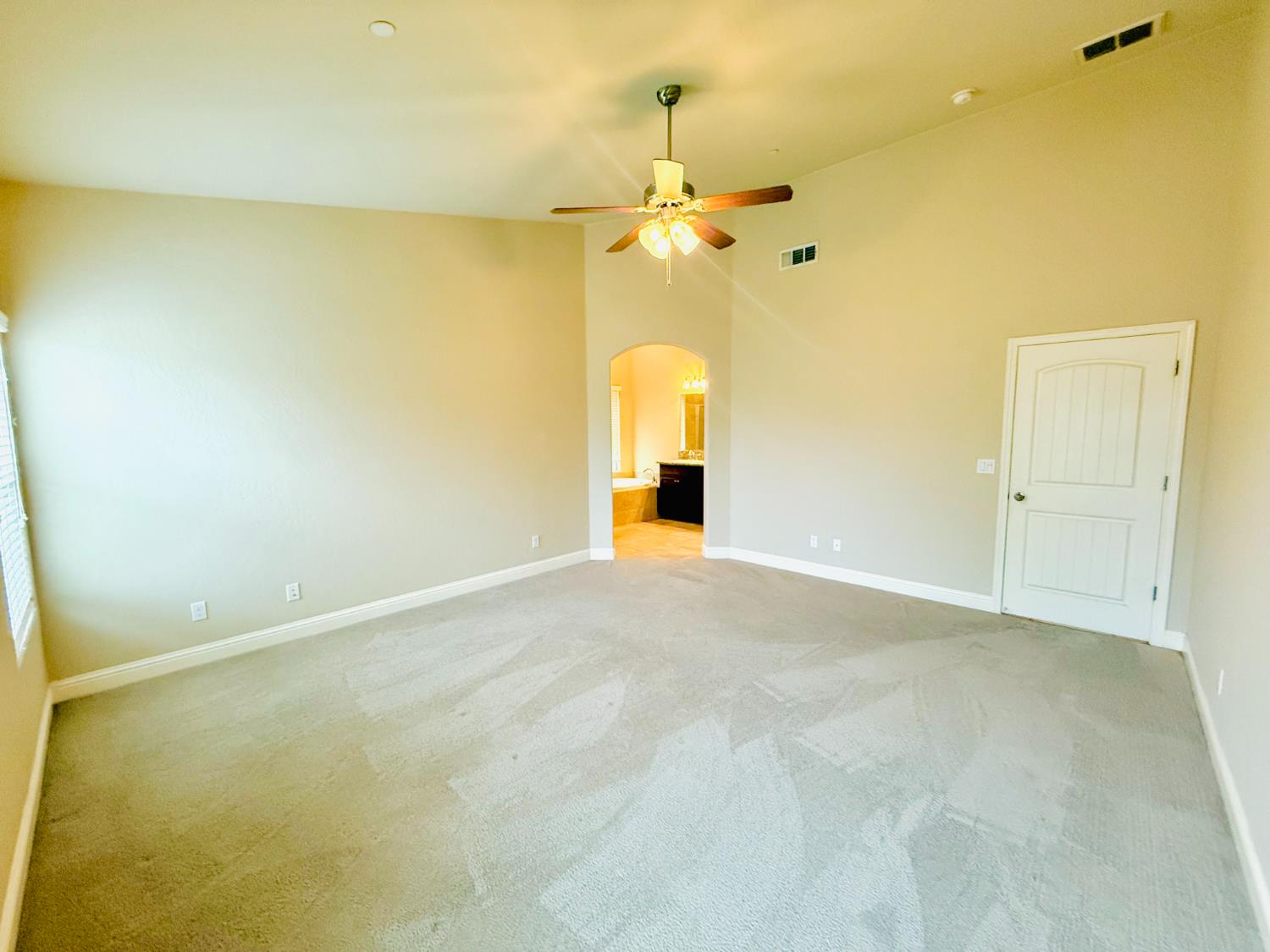 2315 N Elm, Visalia, CA 93291