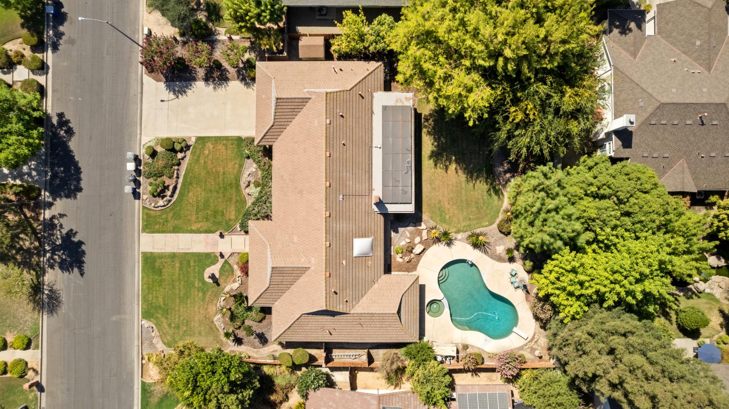2710 W Palo Alto Ave, Fresno, CA 93711