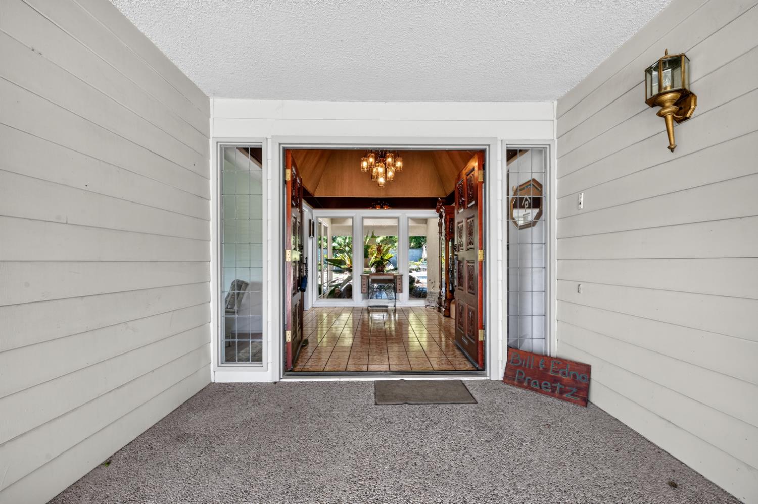 2710 W Palo Alto Ave, Fresno, CA 93711