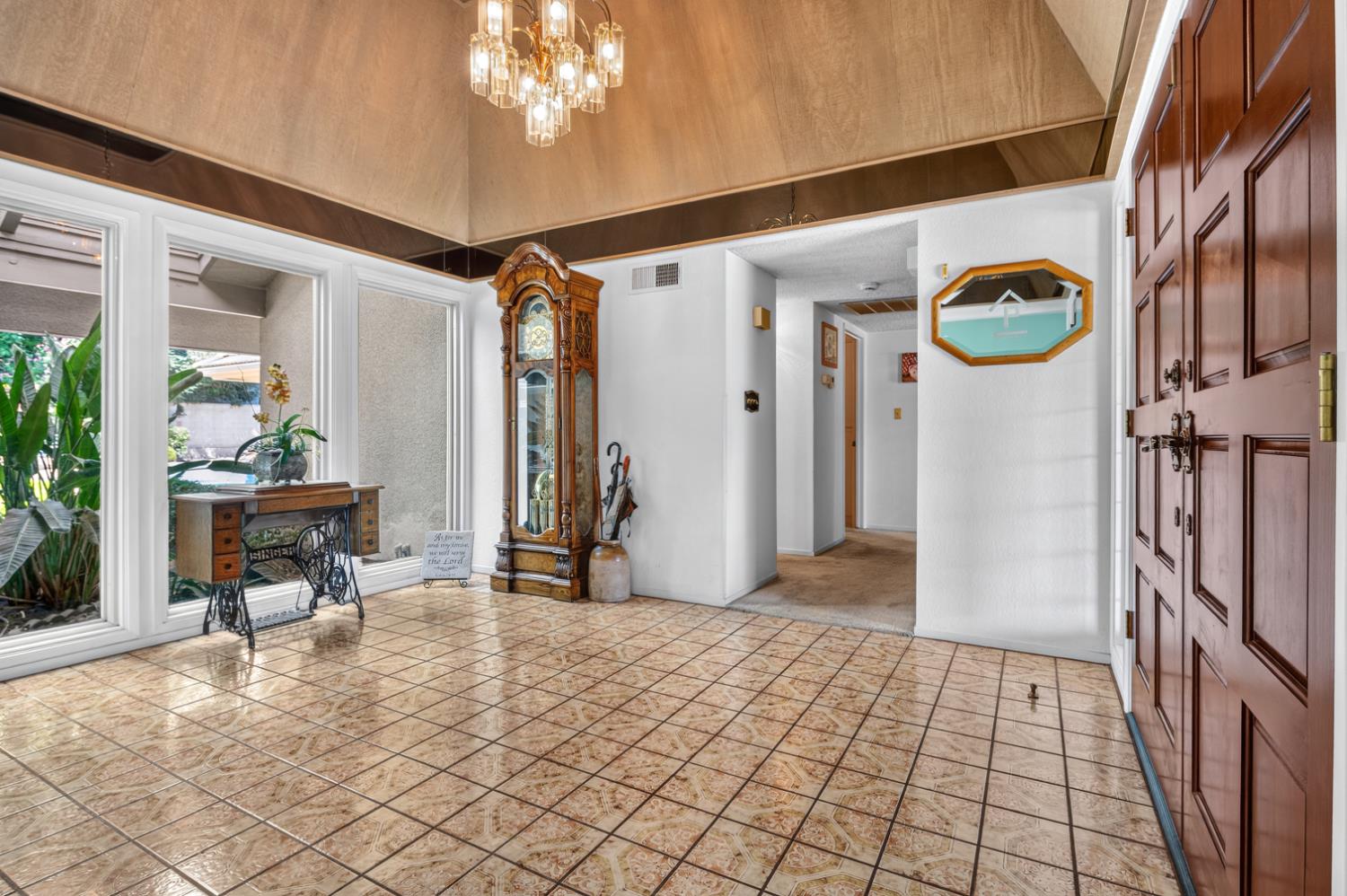 2710 W Palo Alto Ave, Fresno, CA 93711