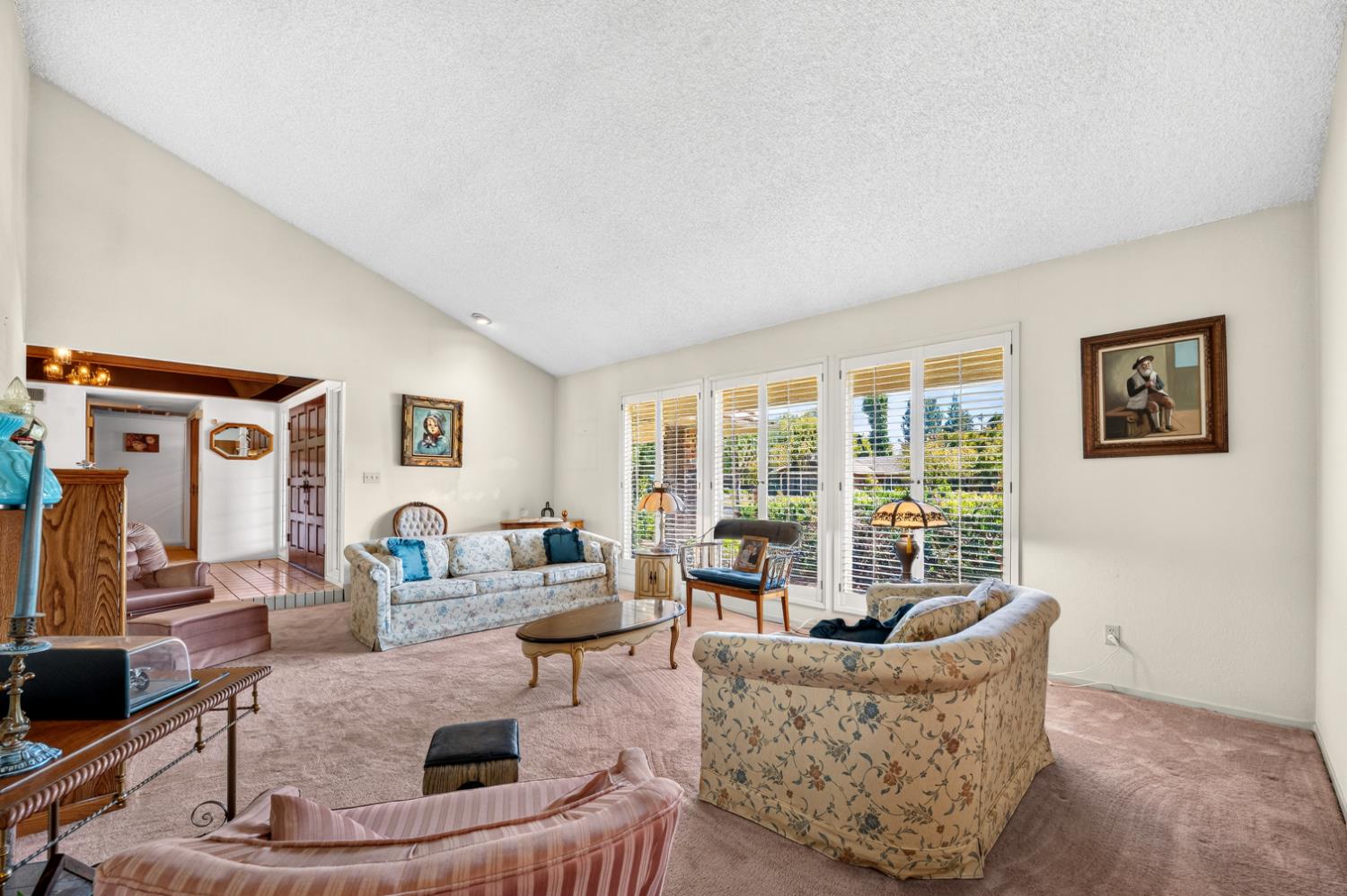 2710 W Palo Alto Ave, Fresno, CA 93711