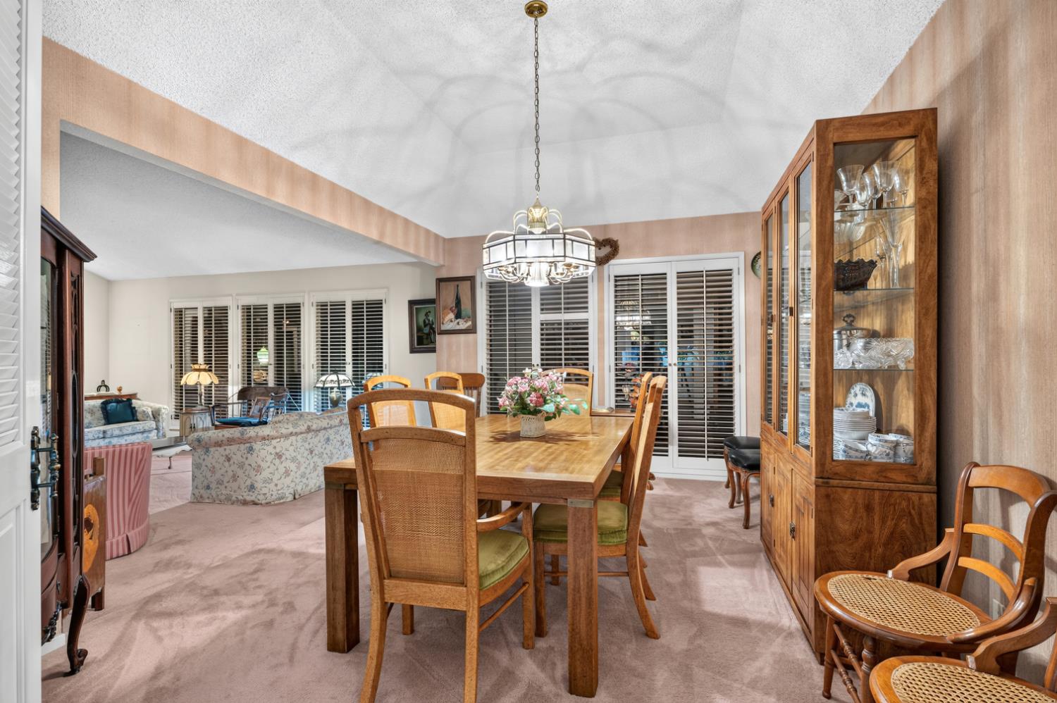 2710 W Palo Alto Ave, Fresno, CA 93711