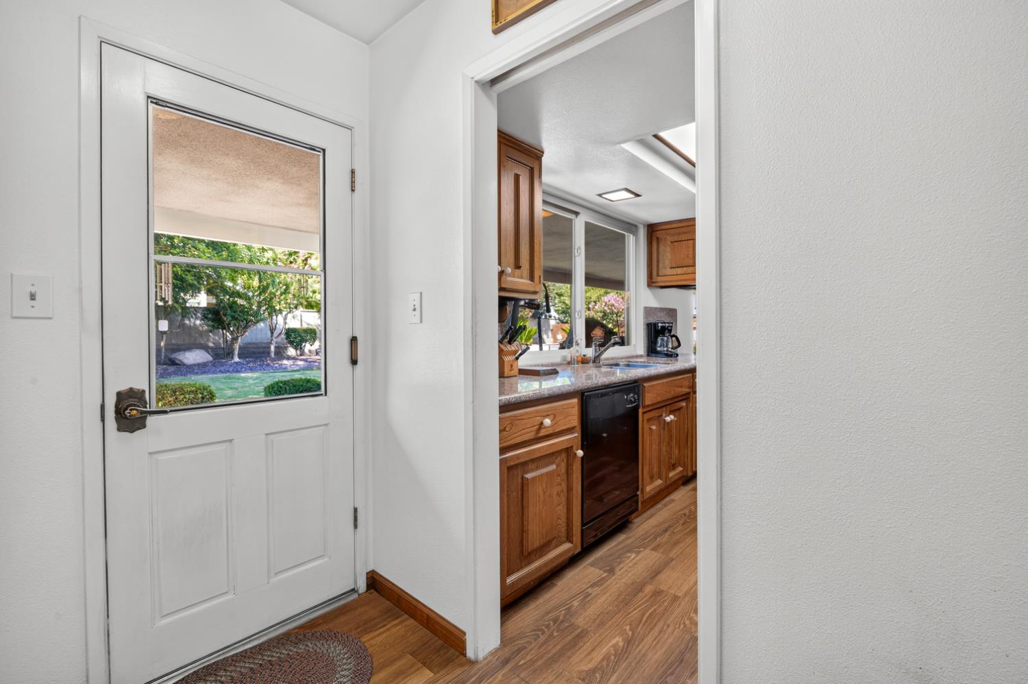 2710 W Palo Alto Ave, Fresno, CA 93711