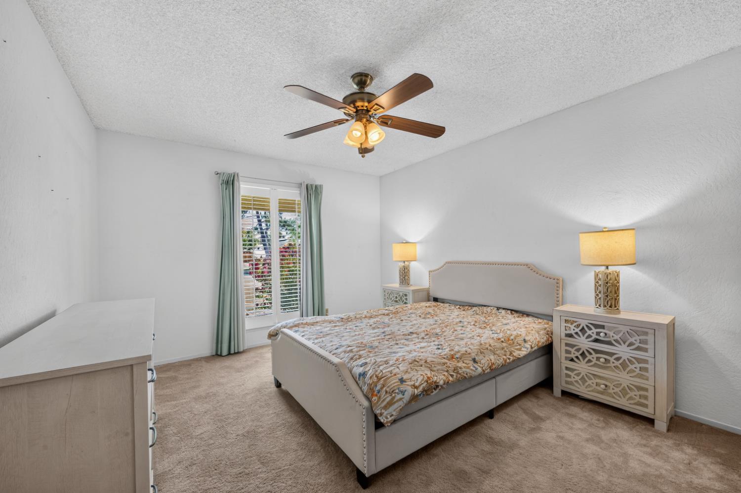 2710 W Palo Alto Ave, Fresno, CA 93711