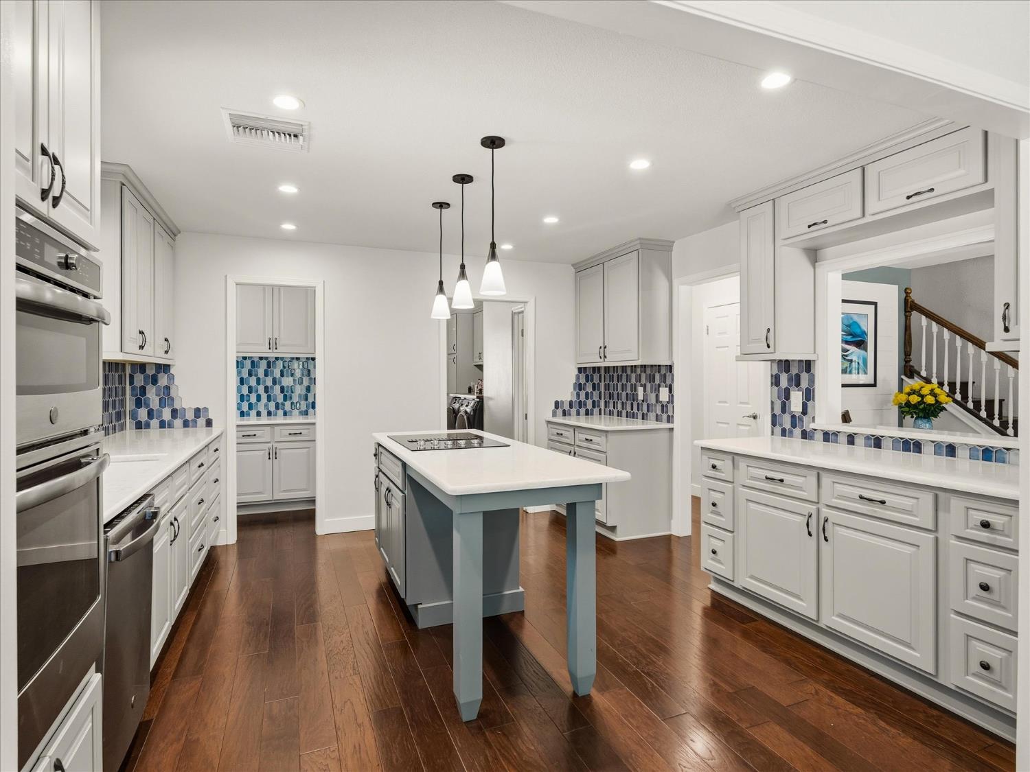 51951 Quail Ridge Rd, Oakhurst, CA 93644