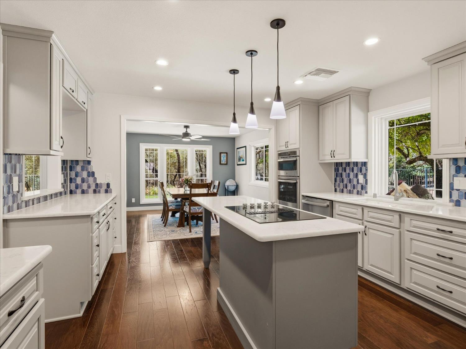 51951 Quail Ridge Rd, Oakhurst, CA 93644
