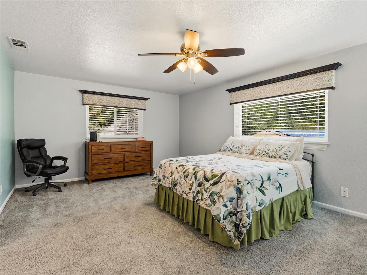 51951 Quail Ridge Rd, Oakhurst, CA 93644
