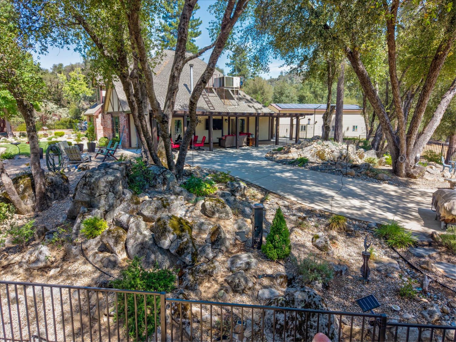 51951 Quail Ridge Rd, Oakhurst, CA 93644