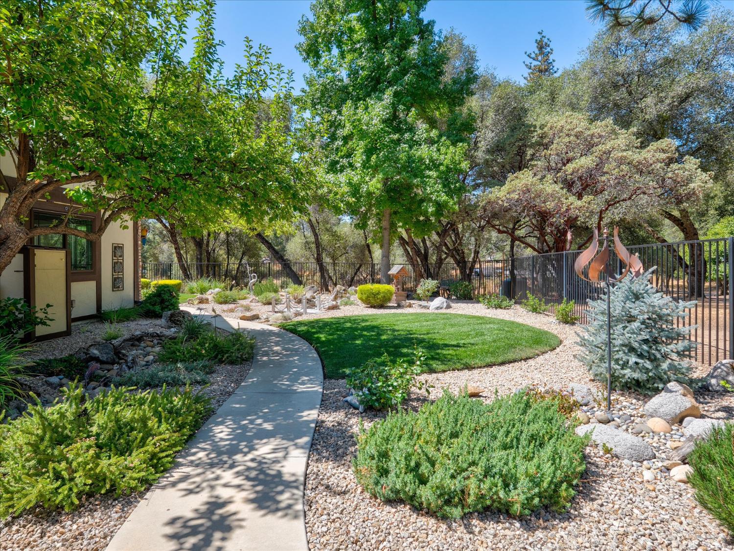 51951 Quail Ridge Rd, Oakhurst, CA 93644