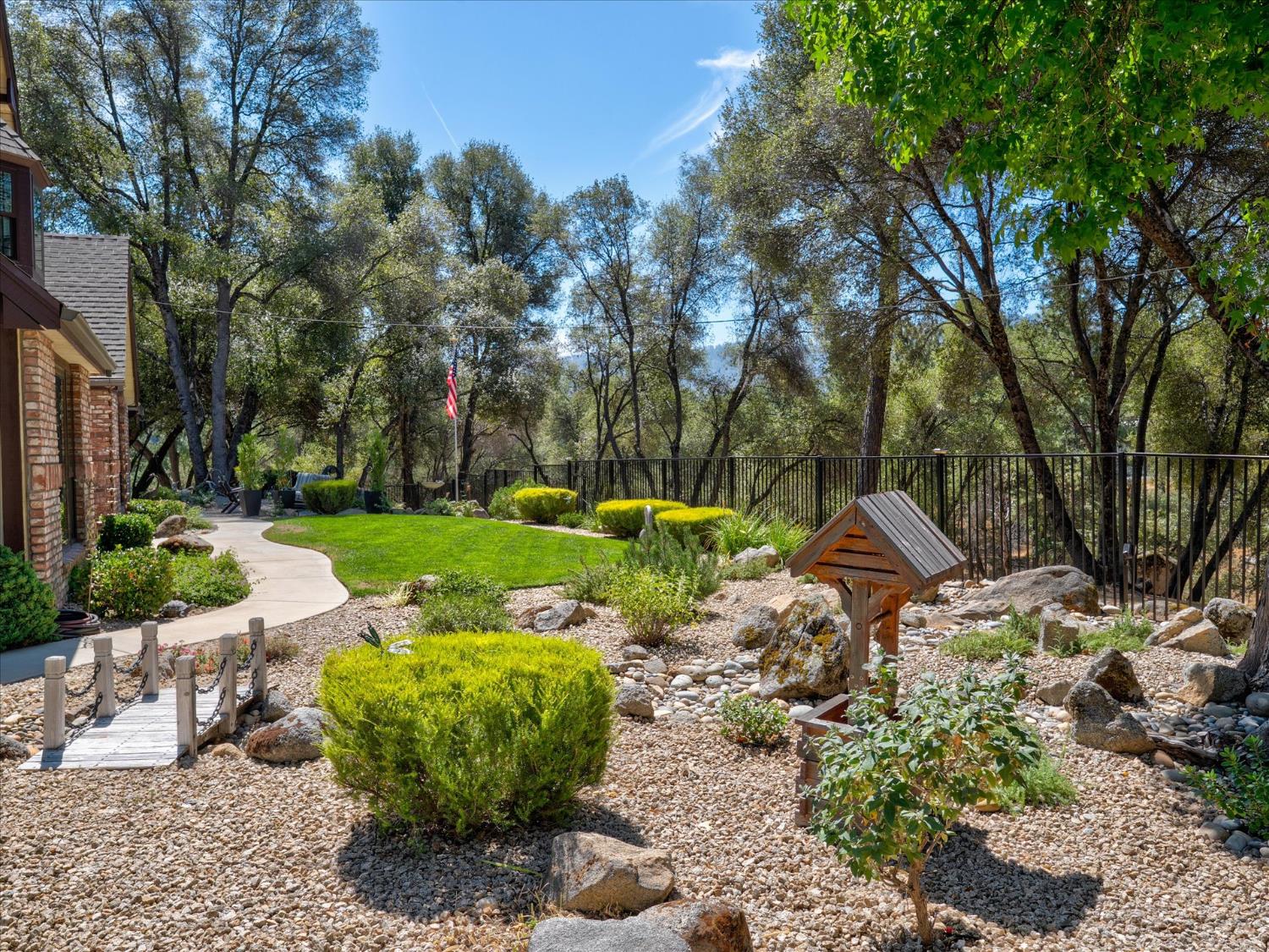 51951 Quail Ridge Rd, Oakhurst, CA 93644
