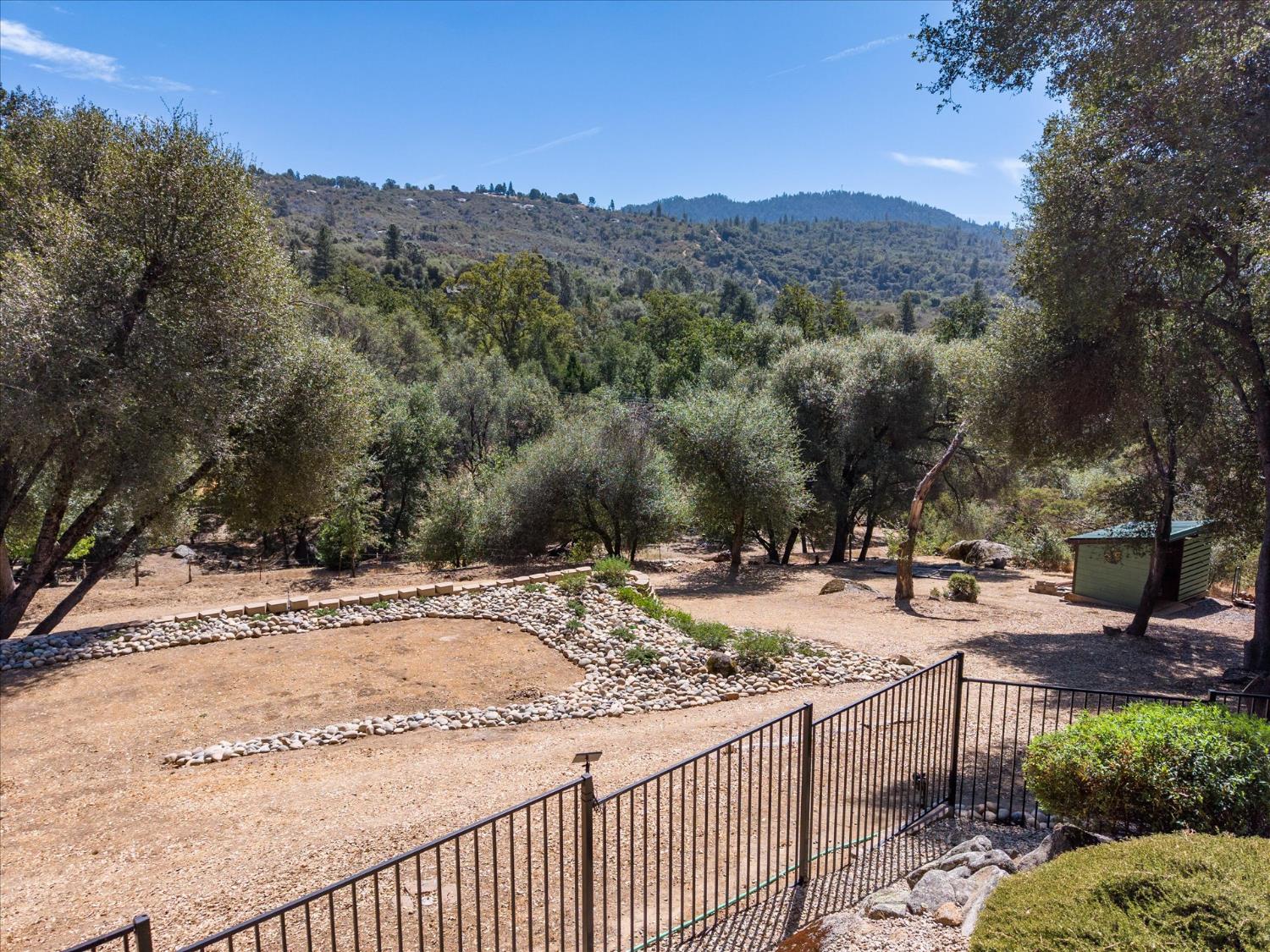 51951 Quail Ridge Rd, Oakhurst, CA 93644