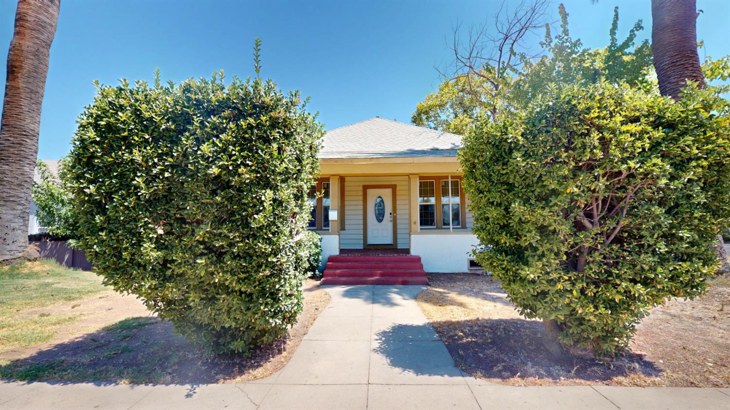 125 S I St, Madera, CA 93637