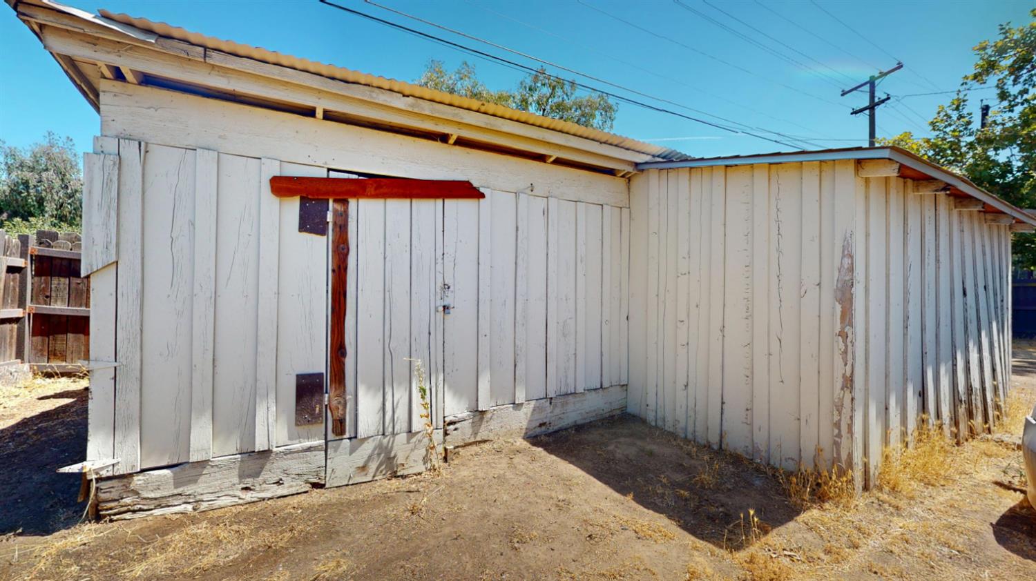 125 S I St, Madera, CA 93637