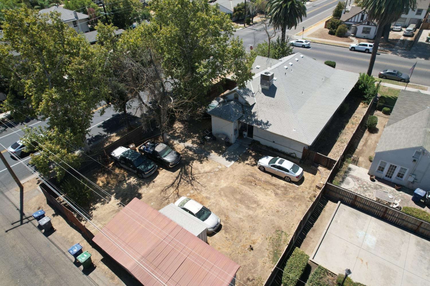 125 S I St, Madera, CA 93637