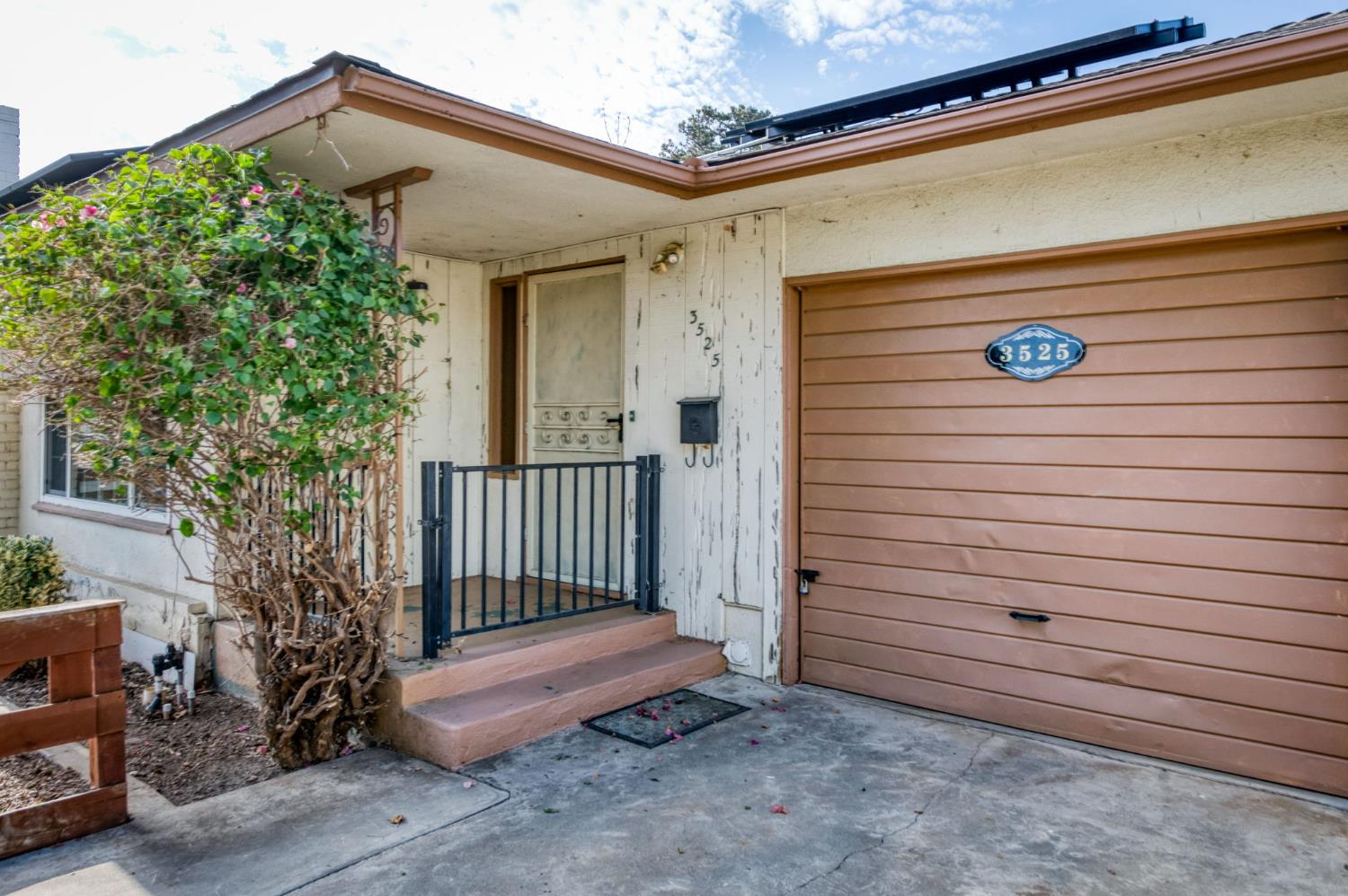 3525 E Princeton Ave, Fresno, CA 93703
