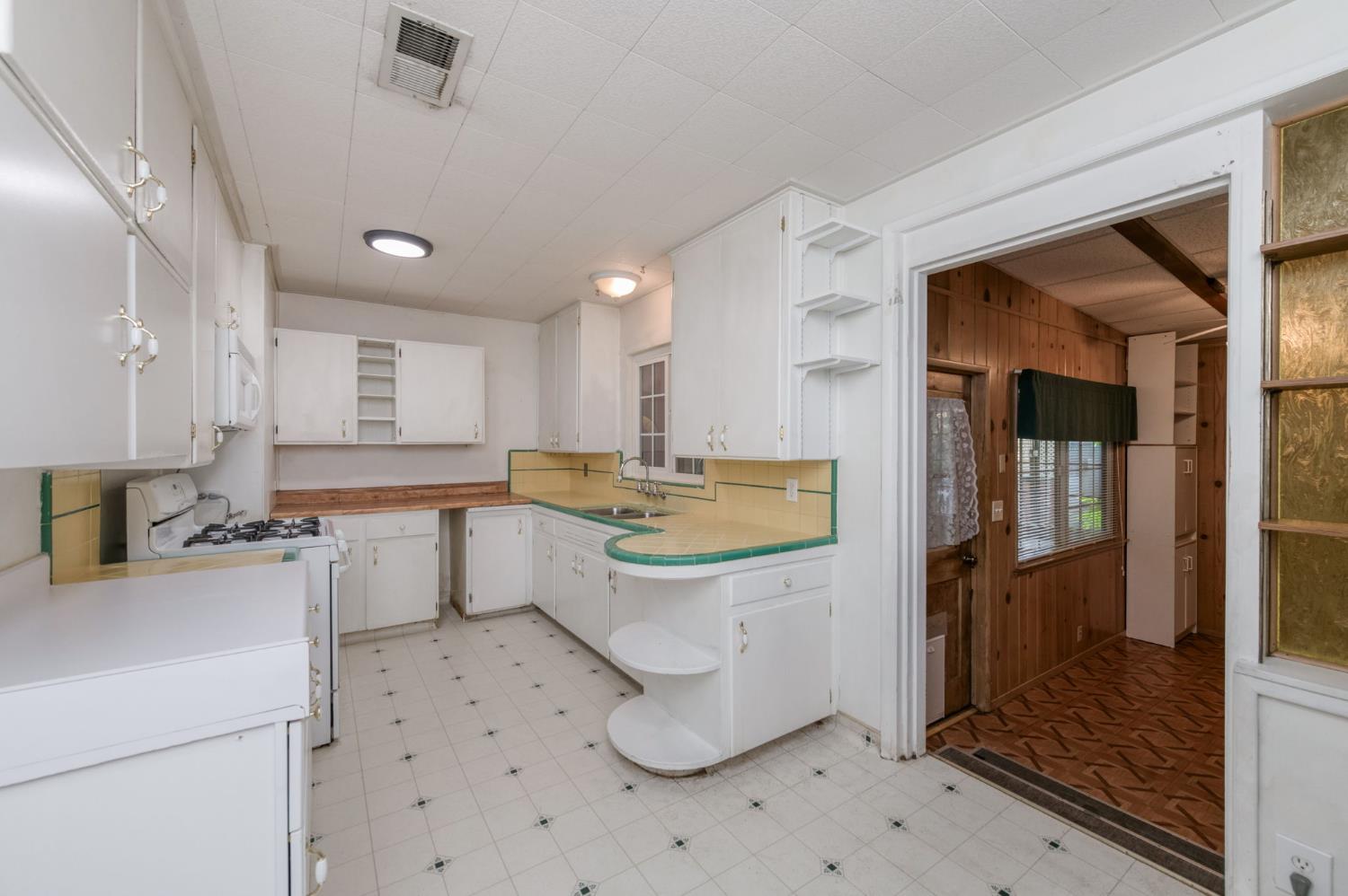 3525 E Princeton Ave, Fresno, CA 93703