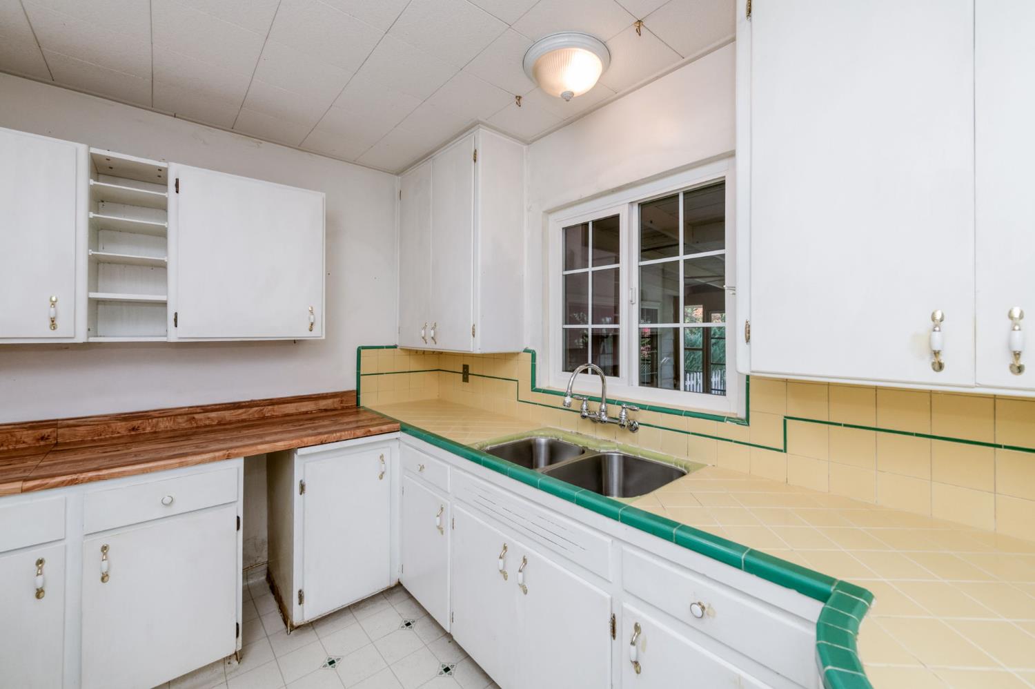 3525 E Princeton Ave, Fresno, CA 93703