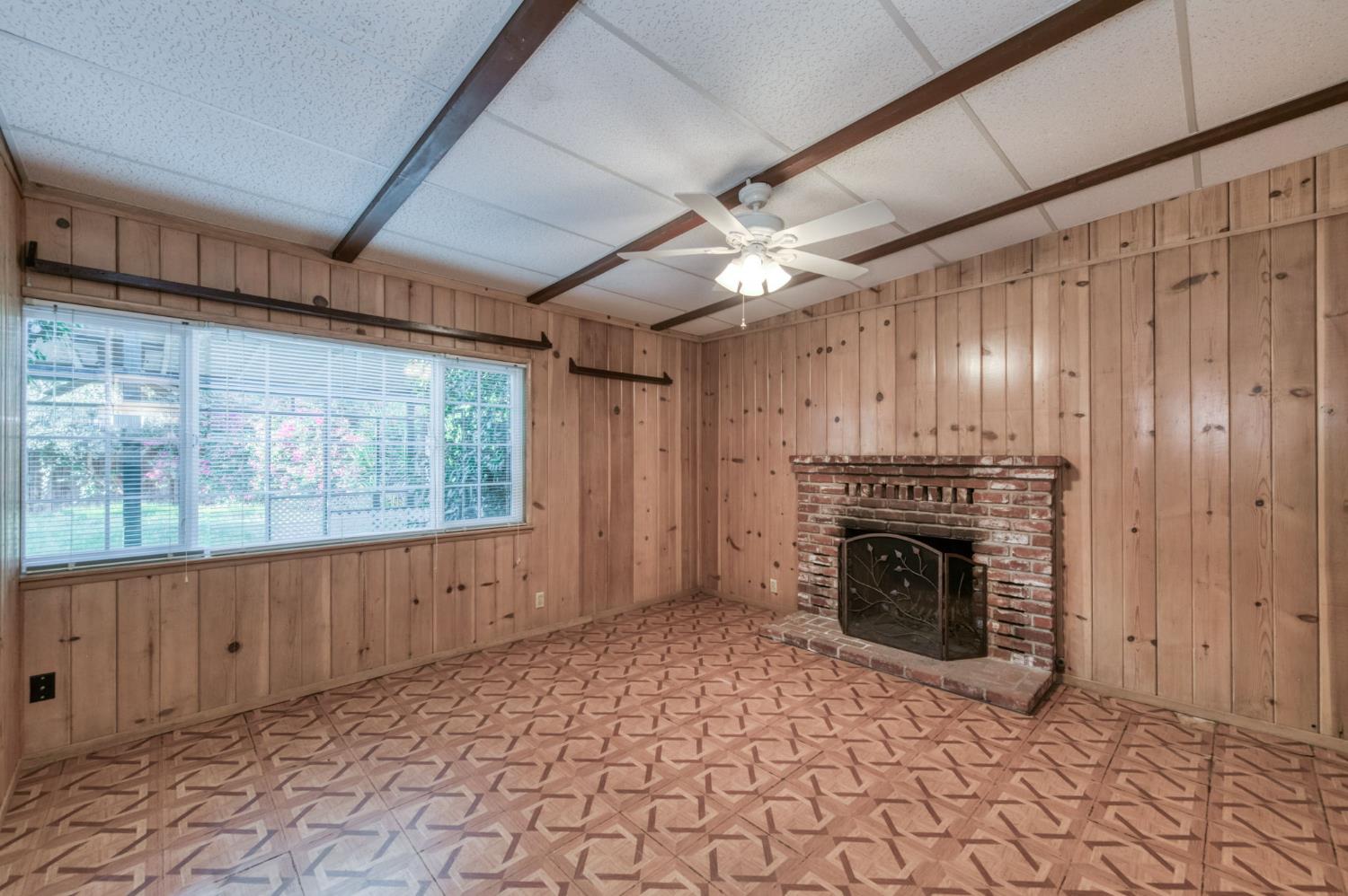 3525 E Princeton Ave, Fresno, CA 93703