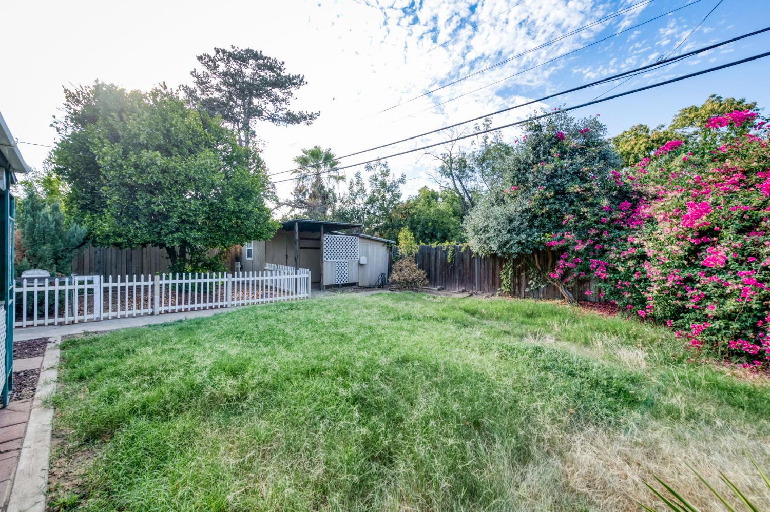 3525 E Princeton Ave, Fresno, CA 93703