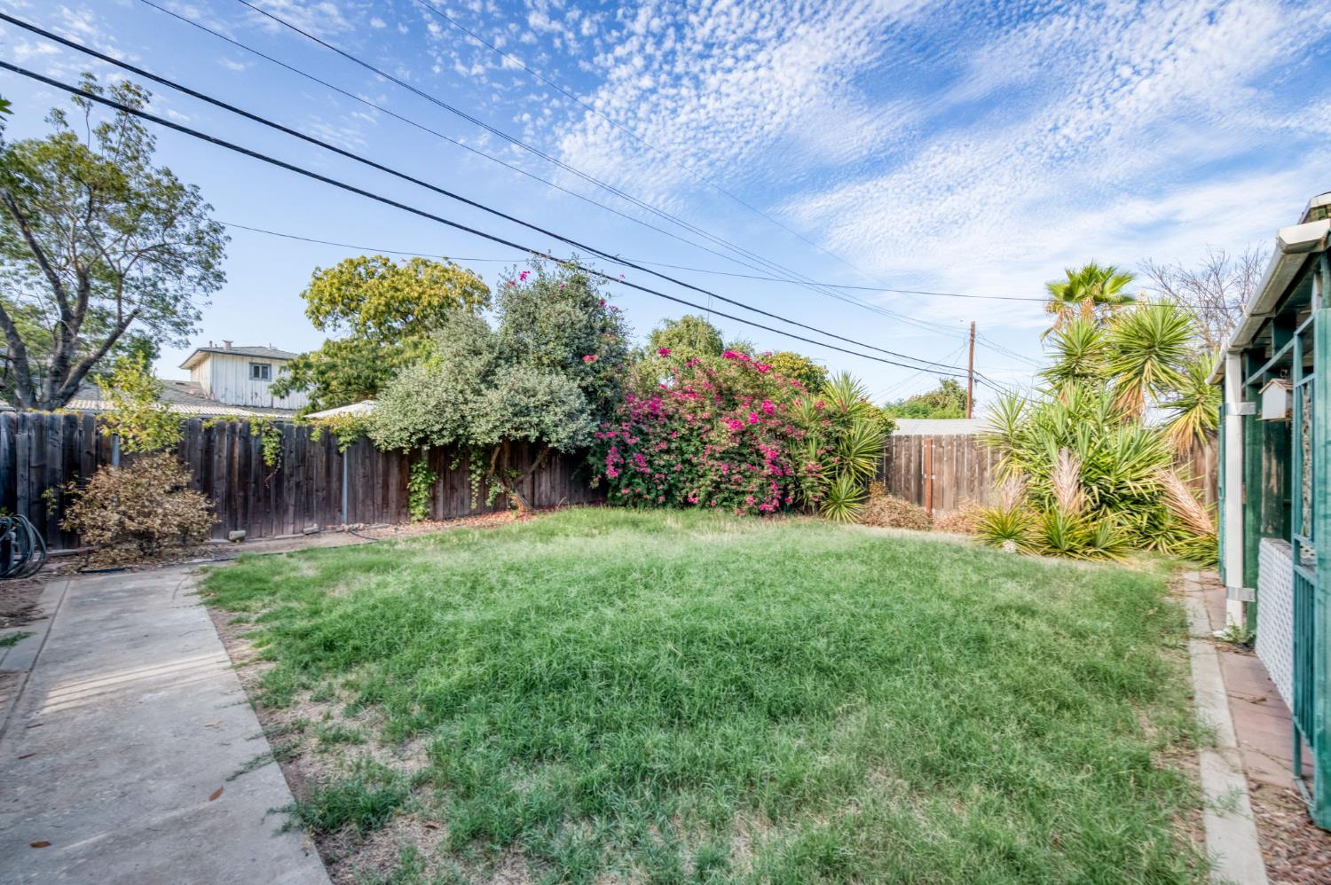 3525 E Princeton Ave, Fresno, CA 93703