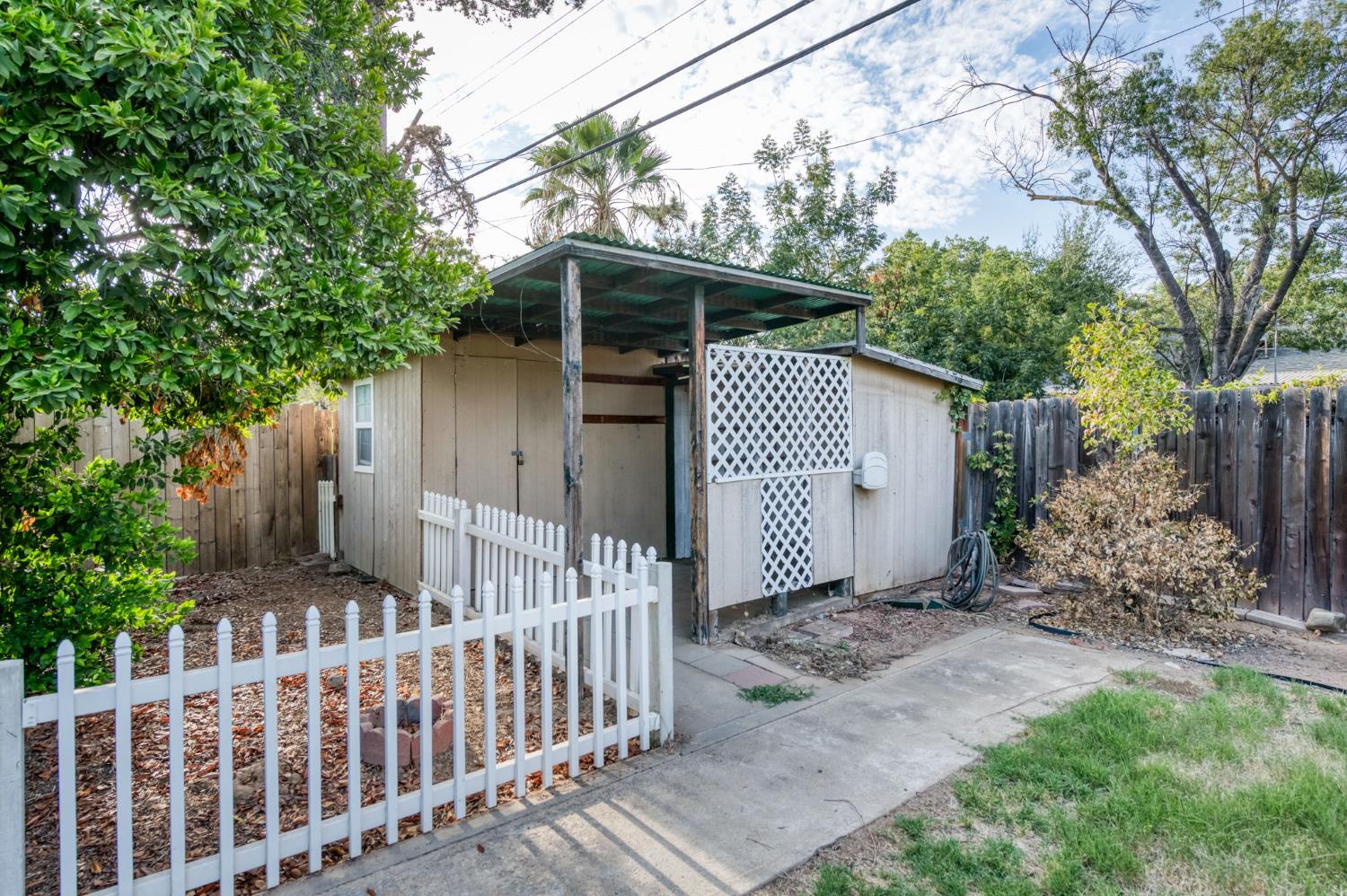 3525 E Princeton Ave, Fresno, CA 93703