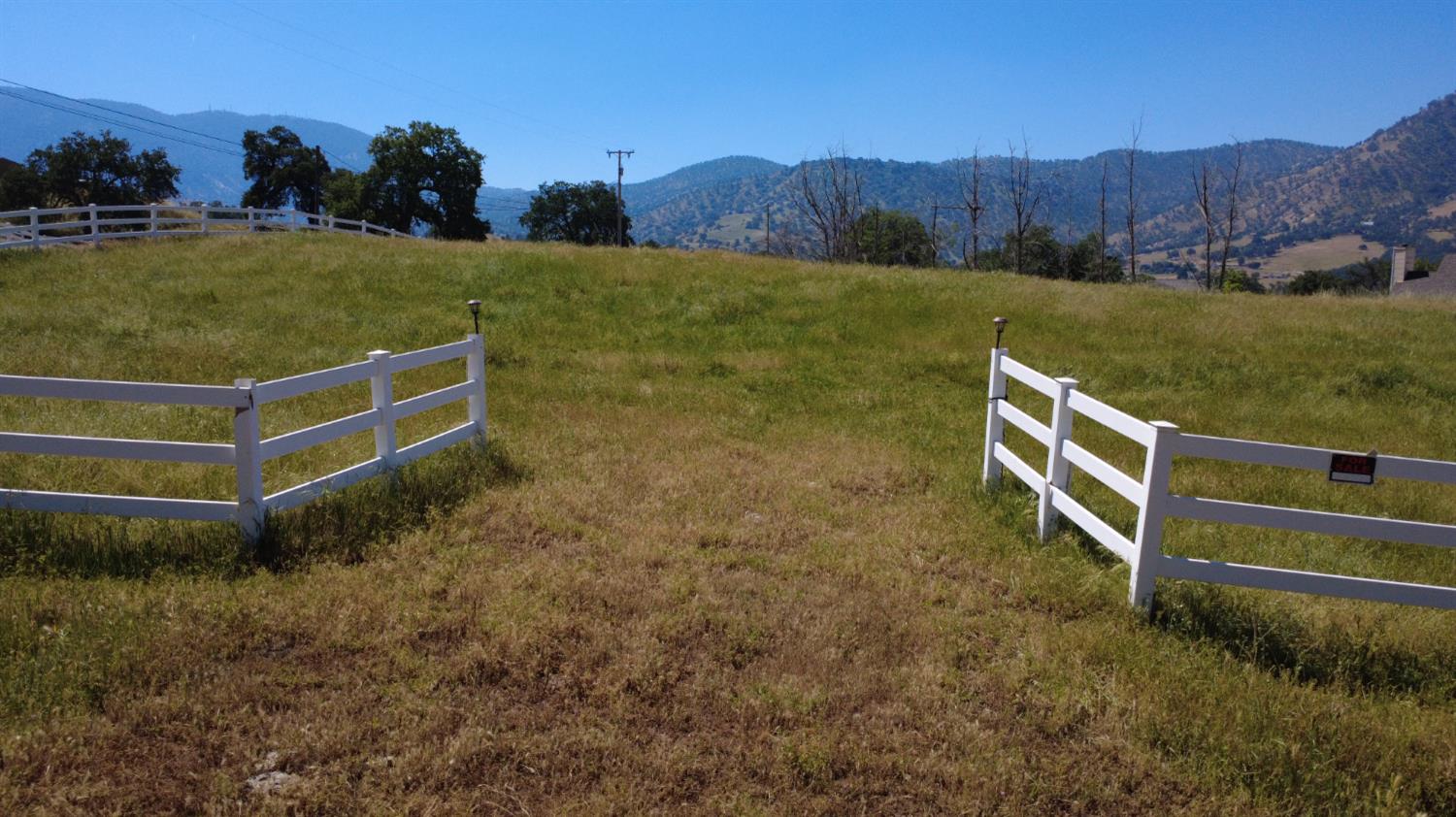 0 0 Lupine Dr, Sanger, CA 93657