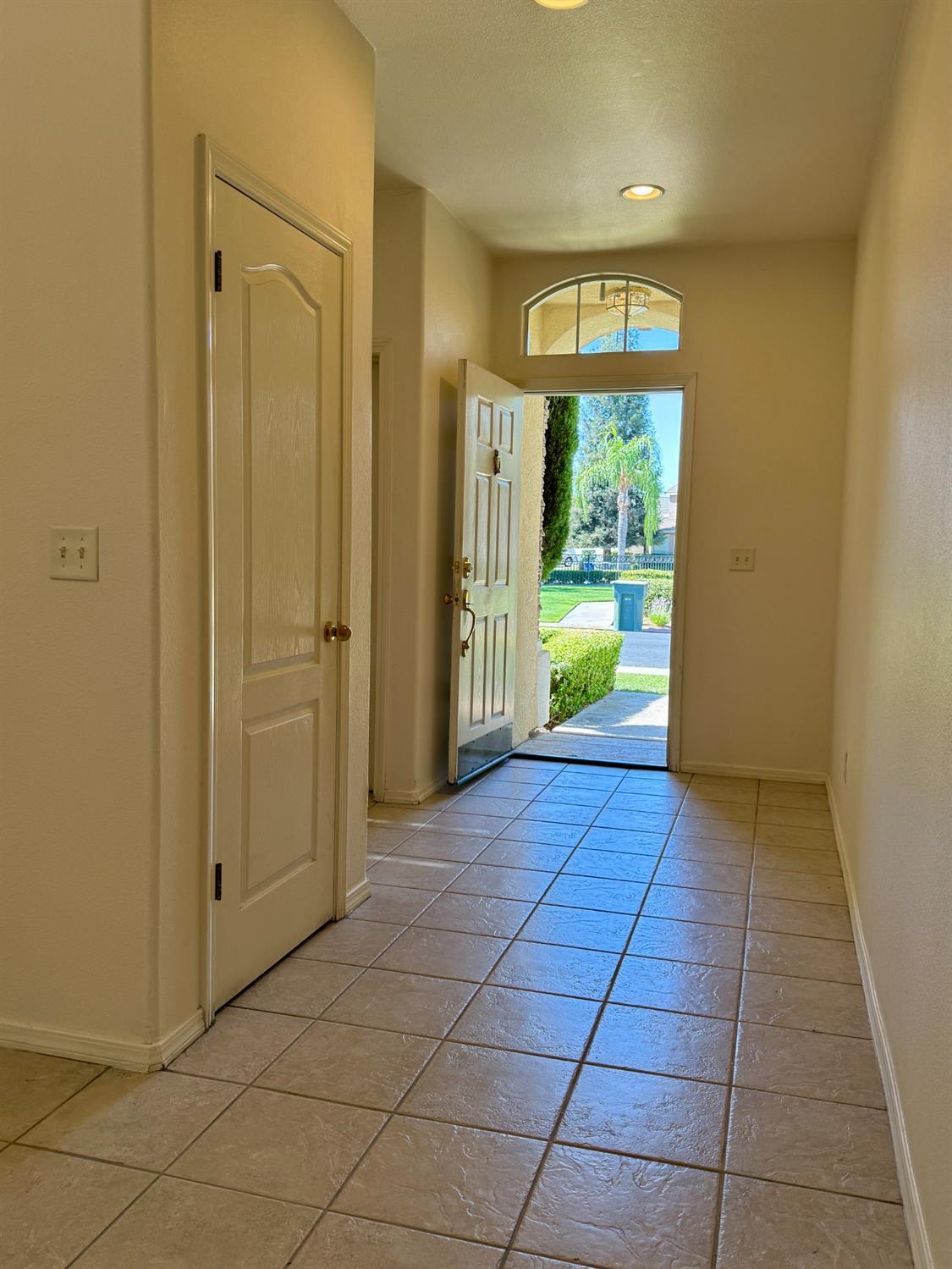 1940 Lawrence Ave, Clovis, CA 93611